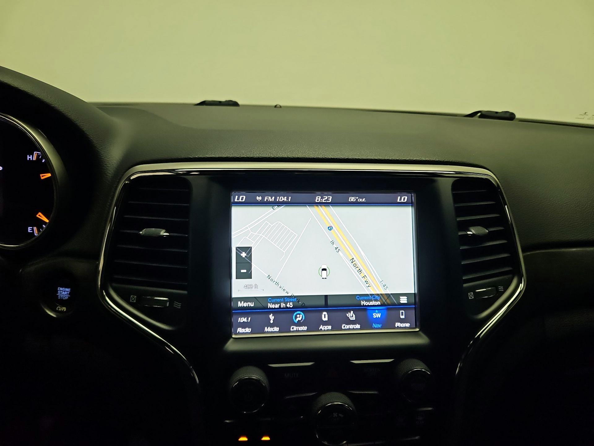 Thumbnail: 2018 Jeep Grand Cherokee - 13