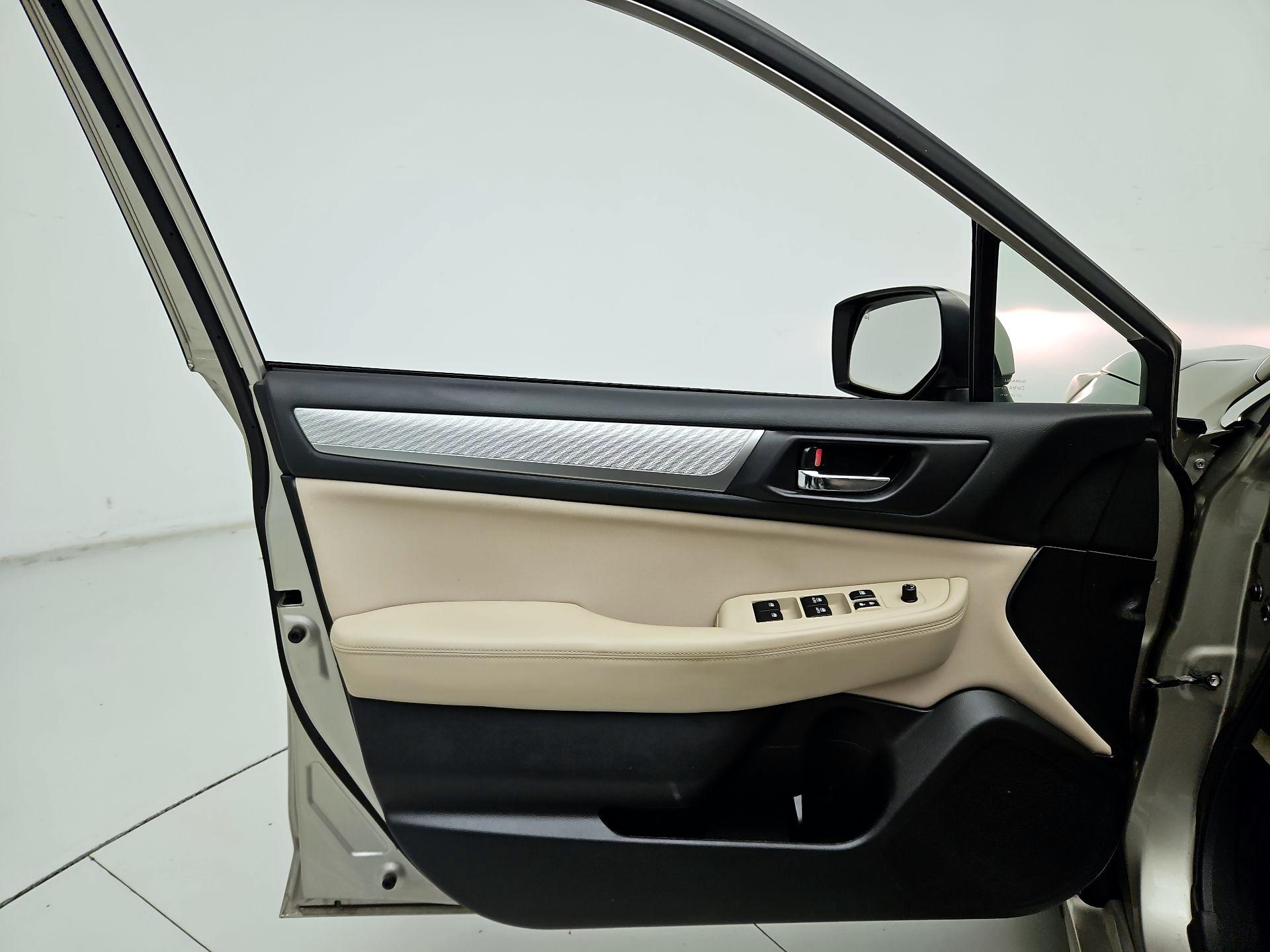 Thumbnail: 2016 Subaru Legacy - 12