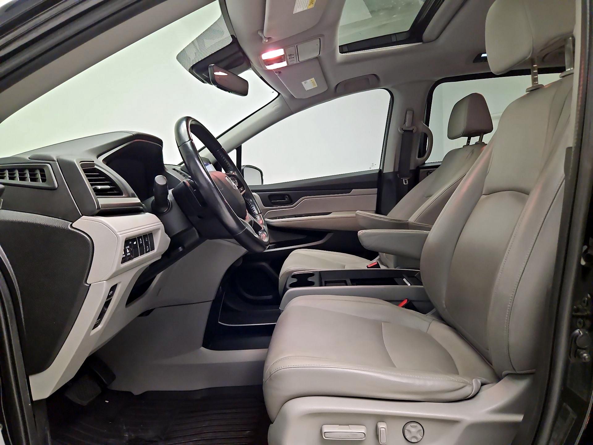 Thumbnail: 2019 Honda Odyssey - 11