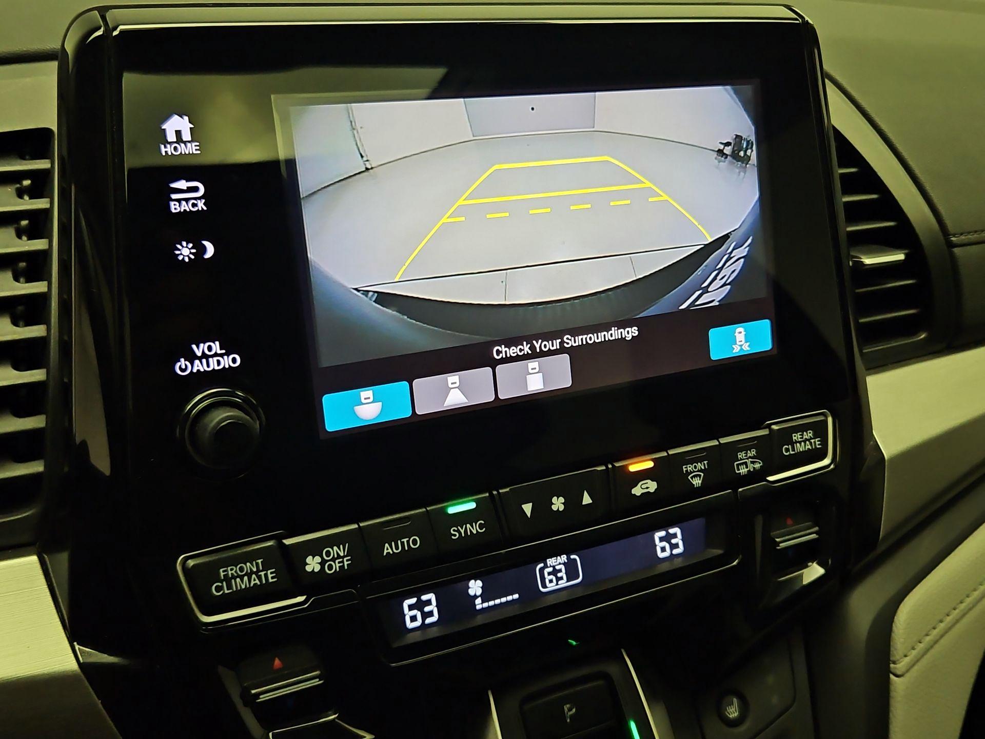 Thumbnail: 2019 Honda Odyssey - 14