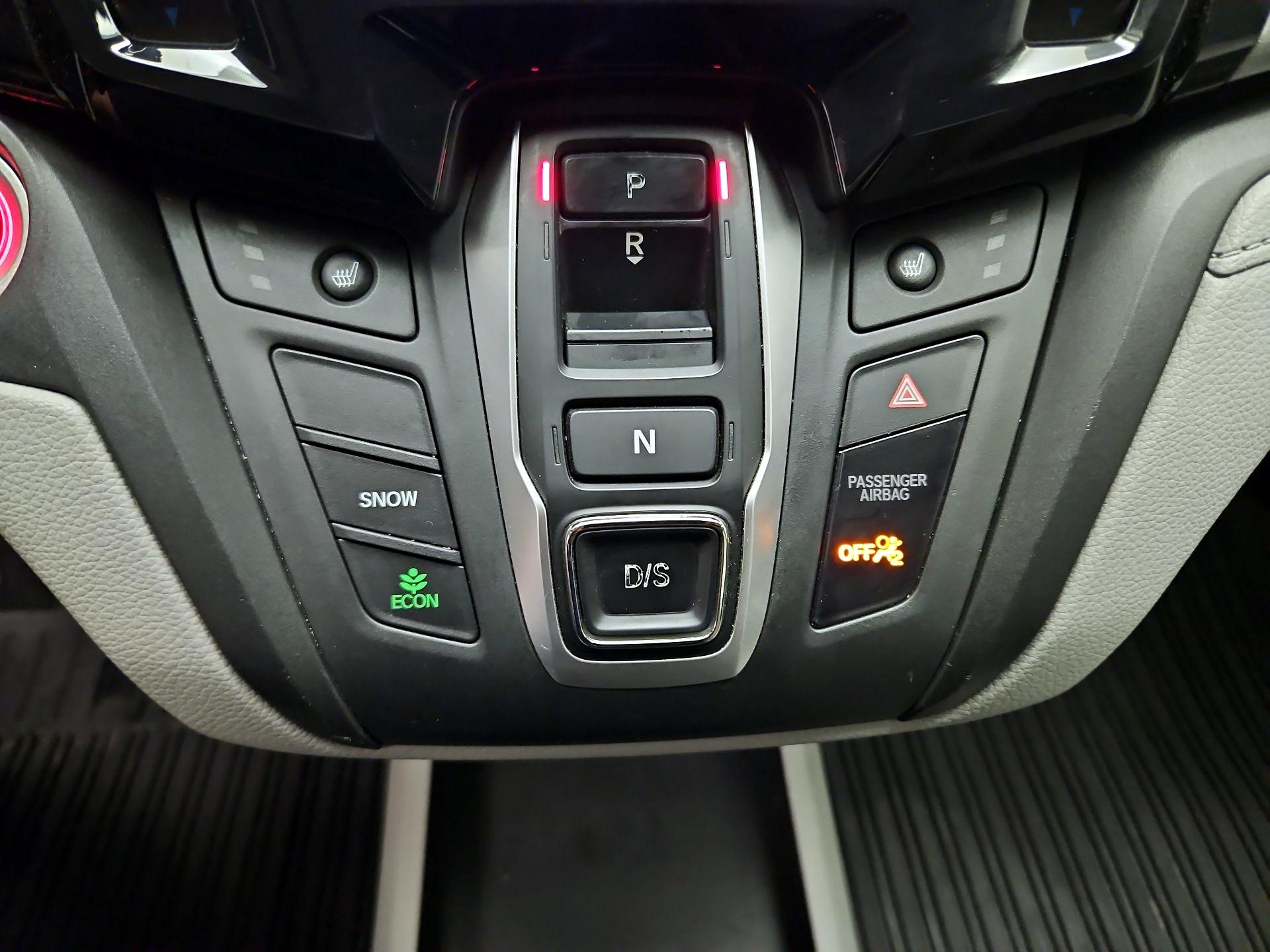 Thumbnail: 2019 Honda Odyssey - 17