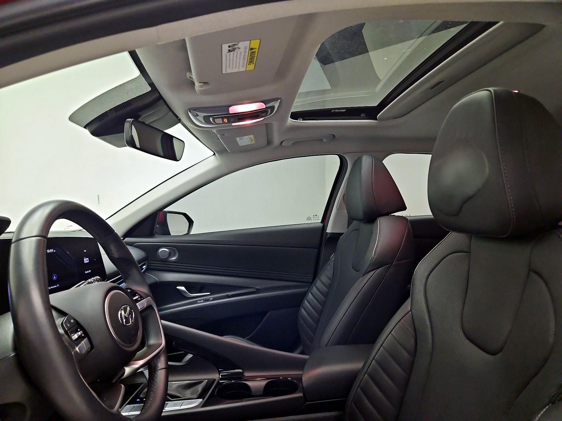 Thumbnail: 2023 Hyundai Elantra - 20