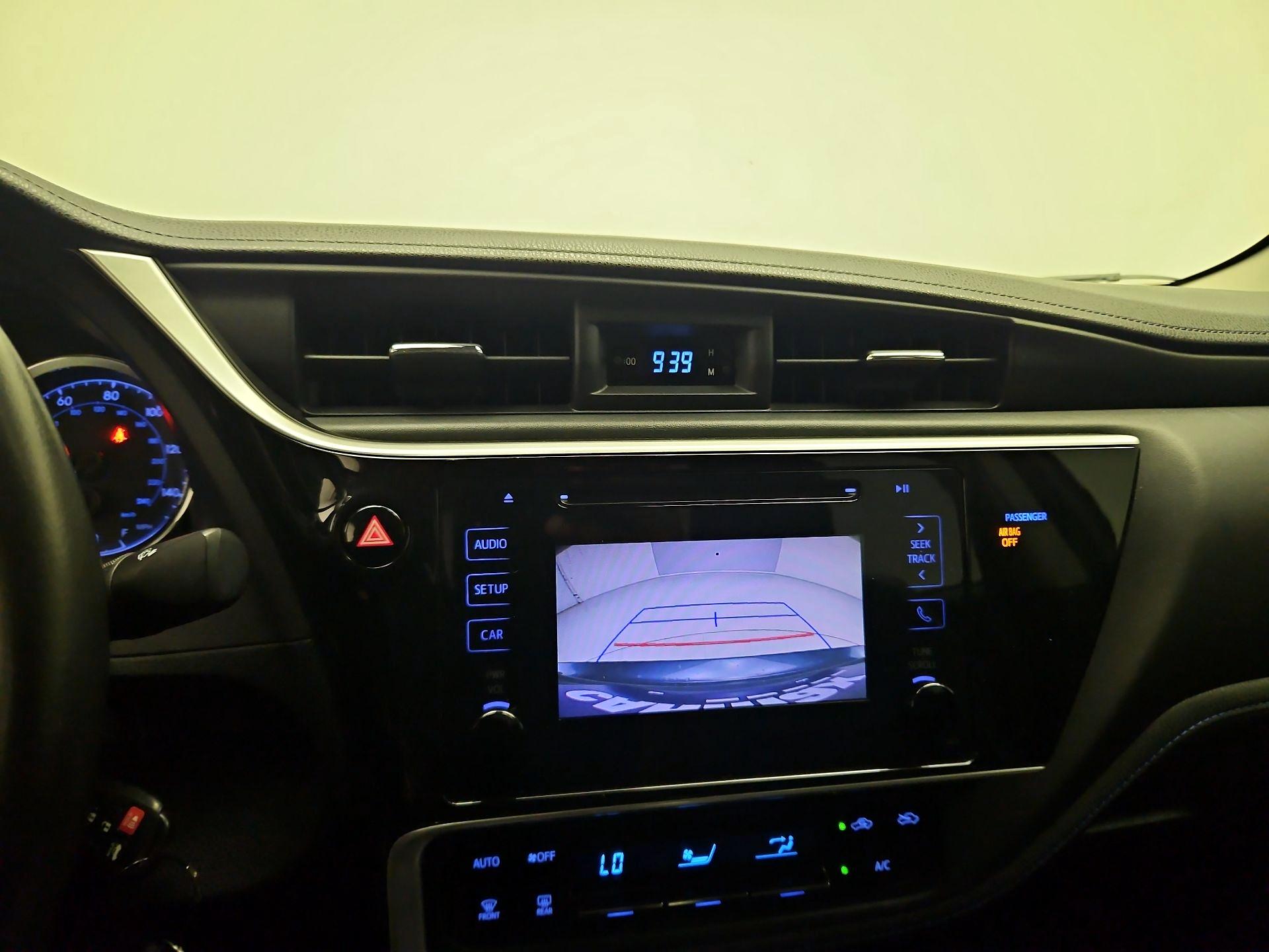 Thumbnail: 2018 Toyota Corolla - 13