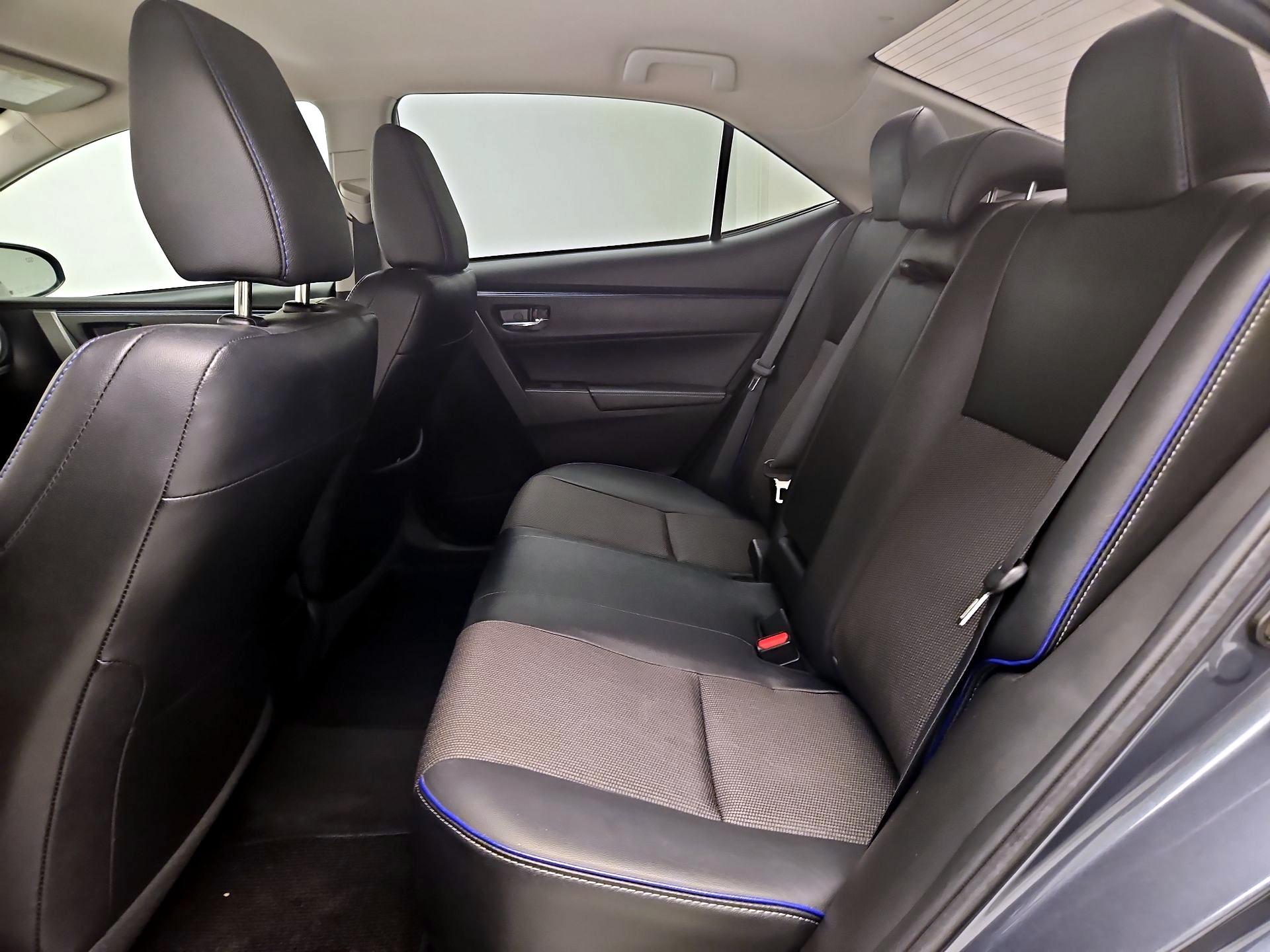Thumbnail: 2018 Toyota Corolla - 17
