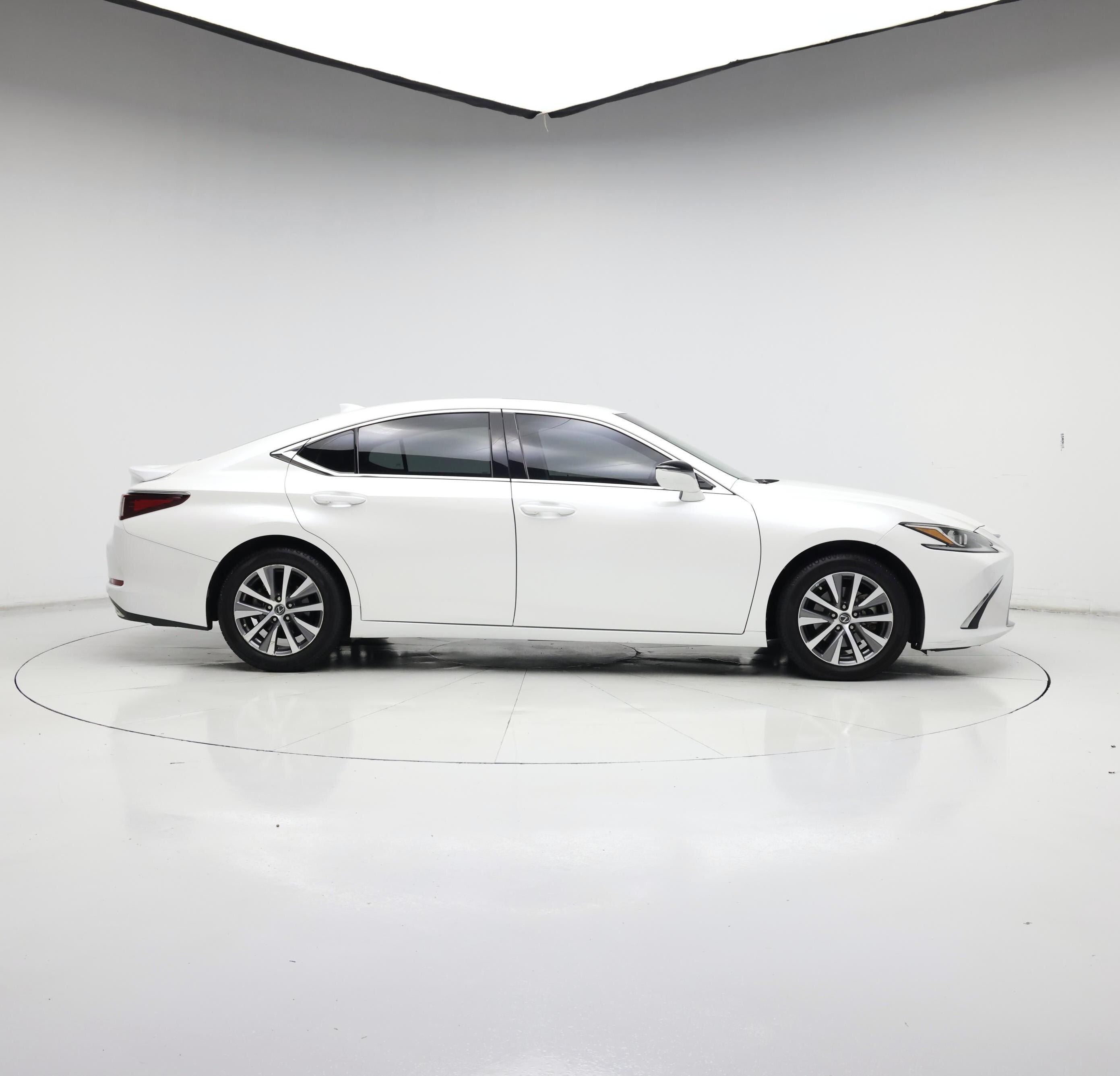Thumbnail: 2019 Lexus ES - 7