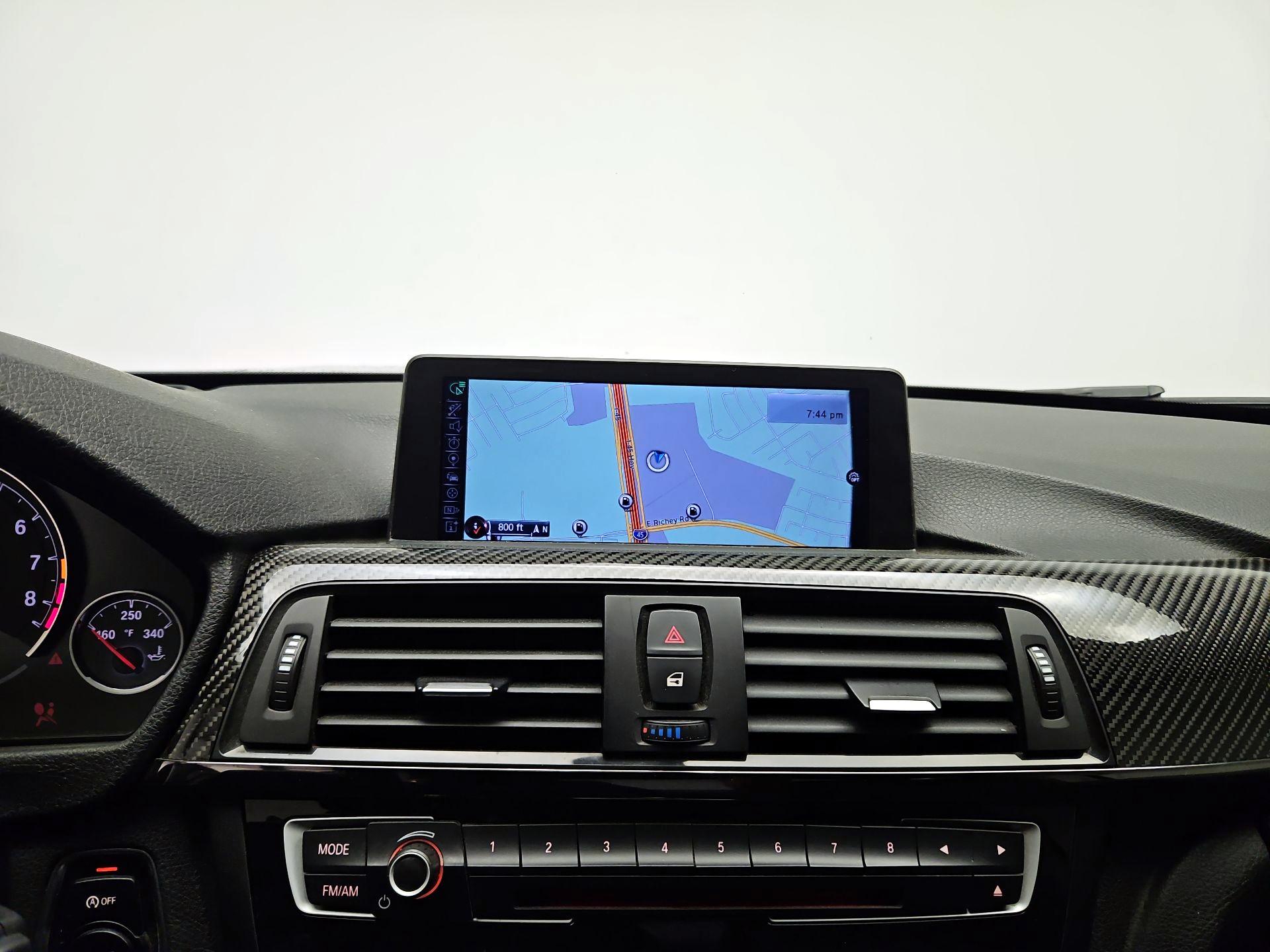 Thumbnail: 2015 BMW M4 - 13