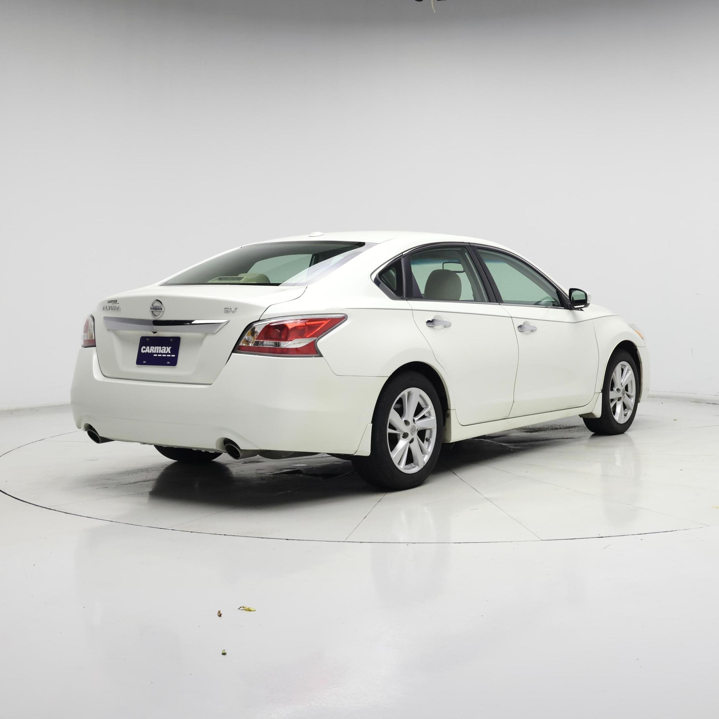 Thumbnail: 2015 Nissan Altima - 8