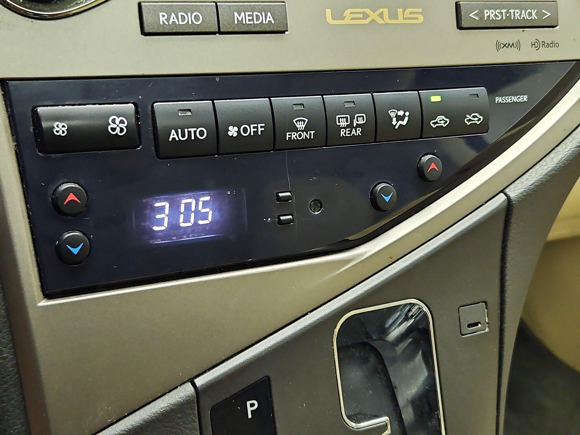 Thumbnail: 2014 Lexus RX - 16