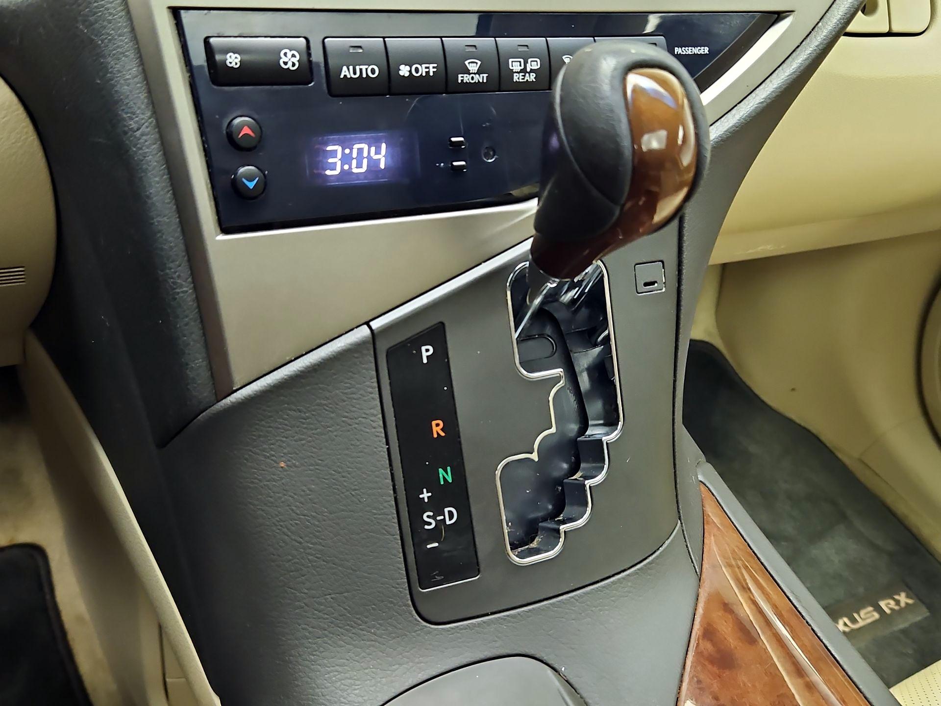 Thumbnail: 2014 Lexus RX - 17