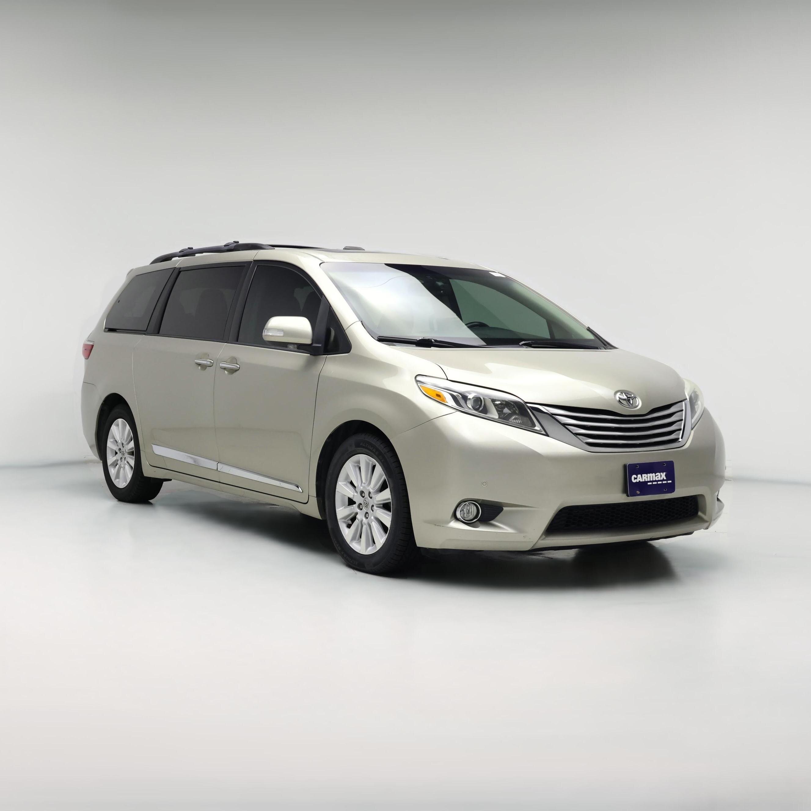 Thumbnail: 2015 Toyota Sienna - 1