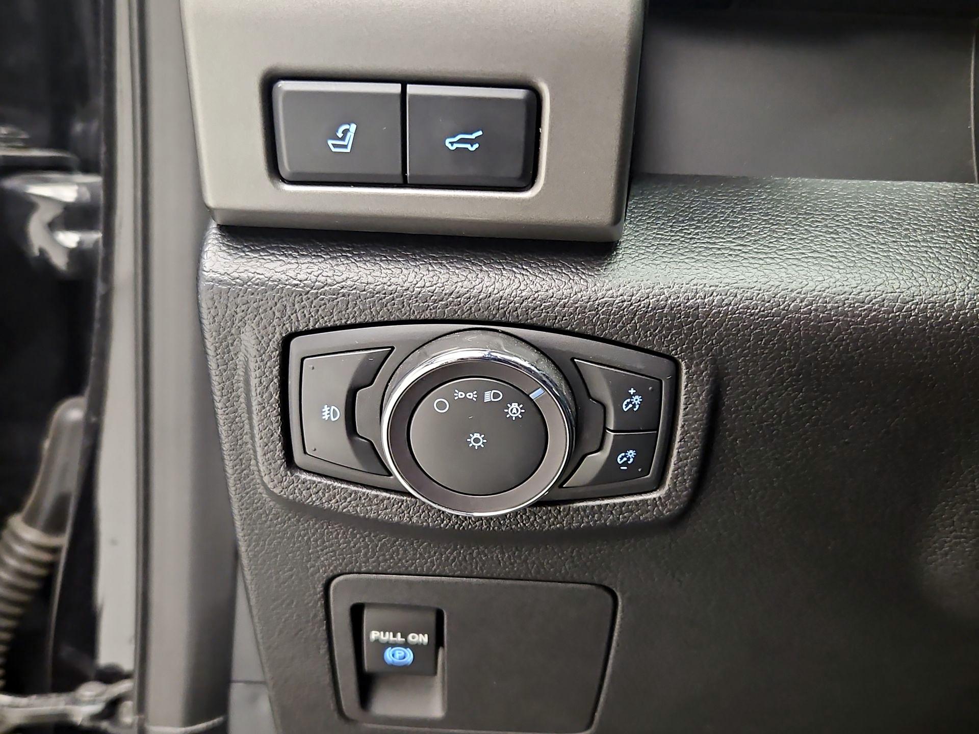 Thumbnail: 2020 Ford Expedition - 13