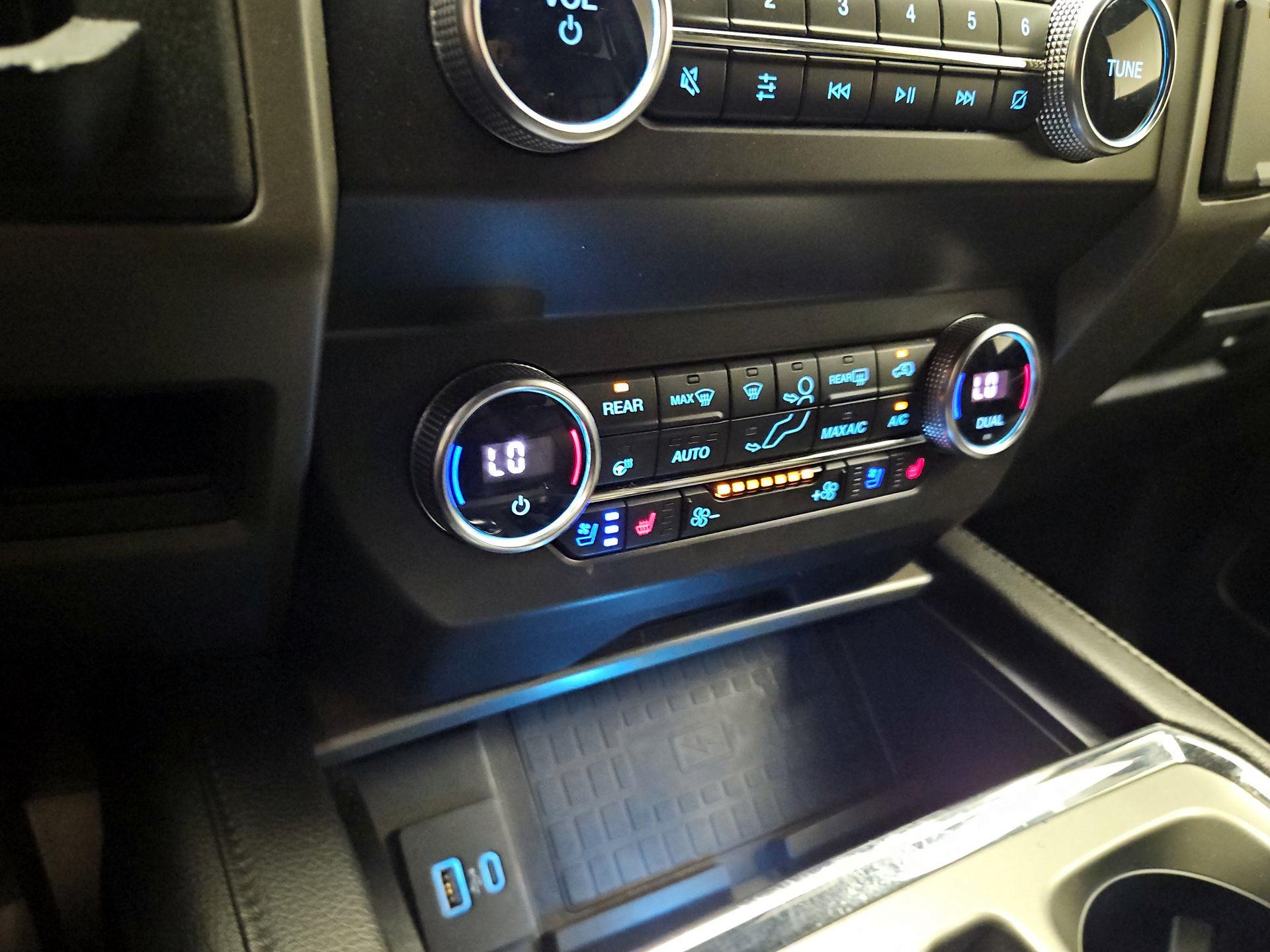 Thumbnail: 2020 Ford Expedition - 17