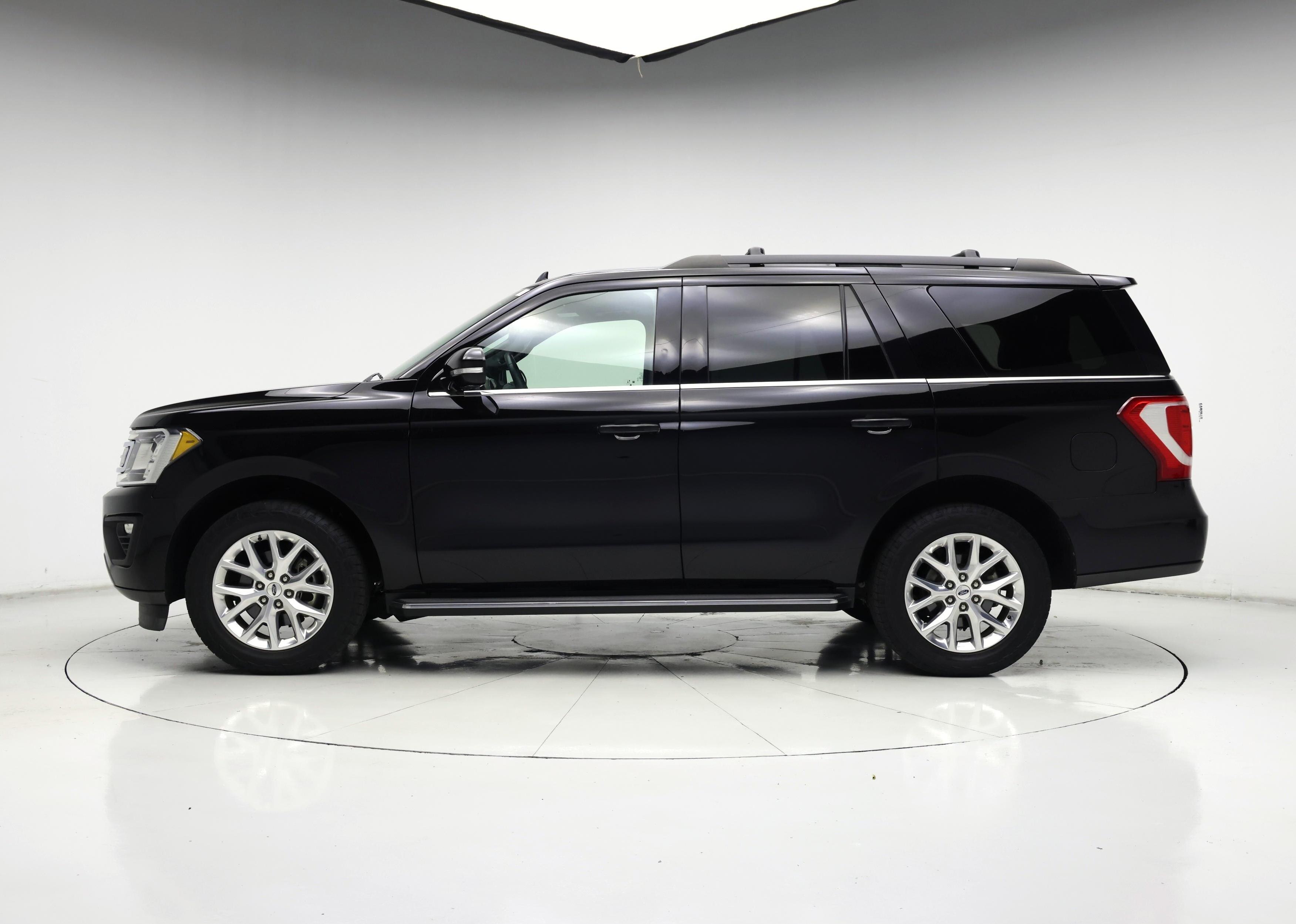 Thumbnail: 2020 Ford Expedition - 3