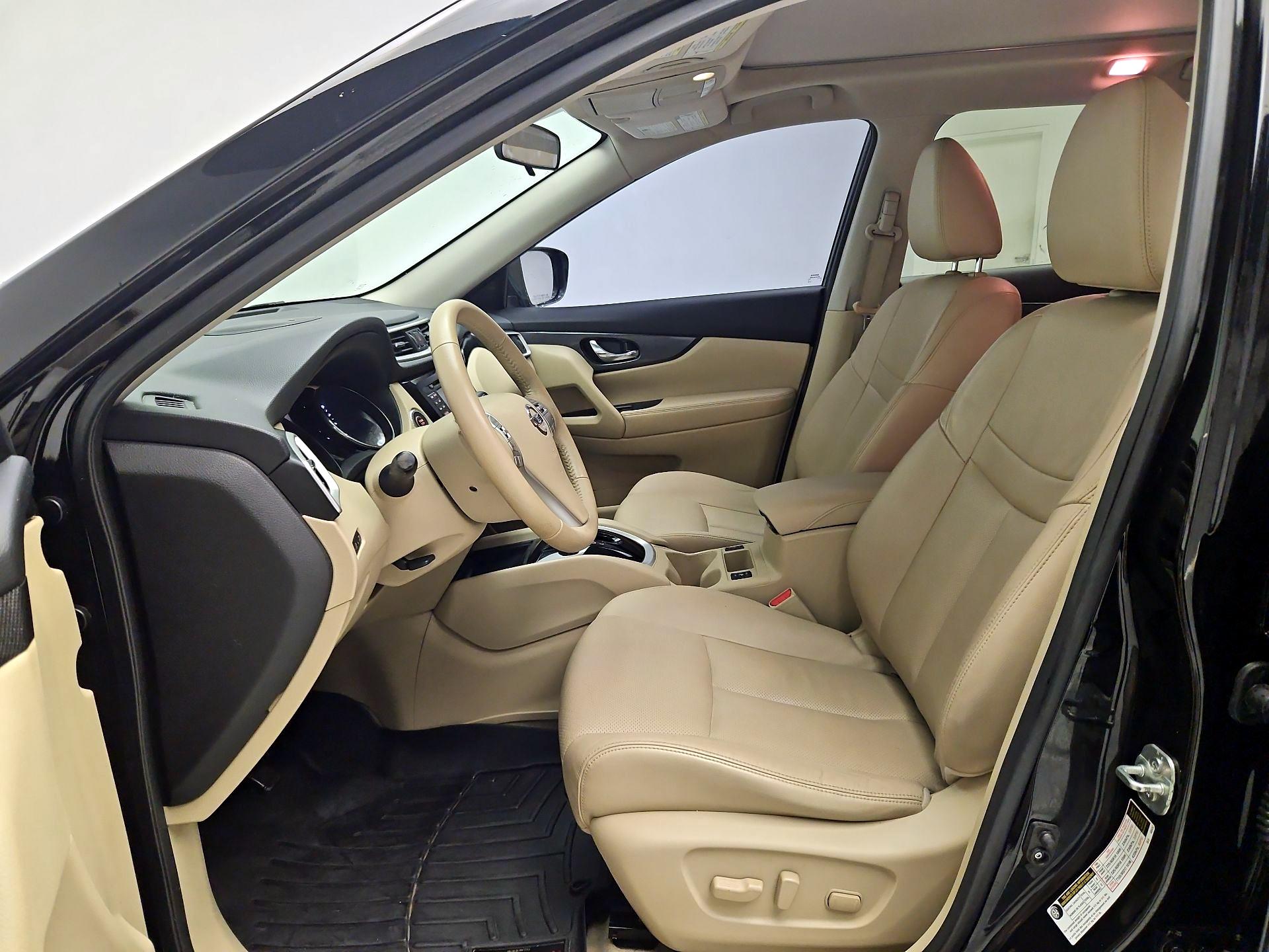 Thumbnail: 2015 Nissan Rogue - 11