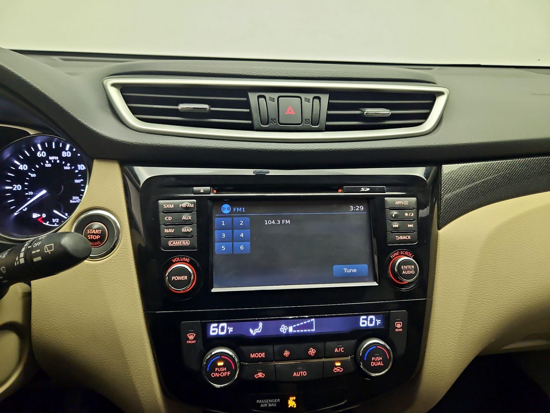 Thumbnail: 2015 Nissan Rogue - 14