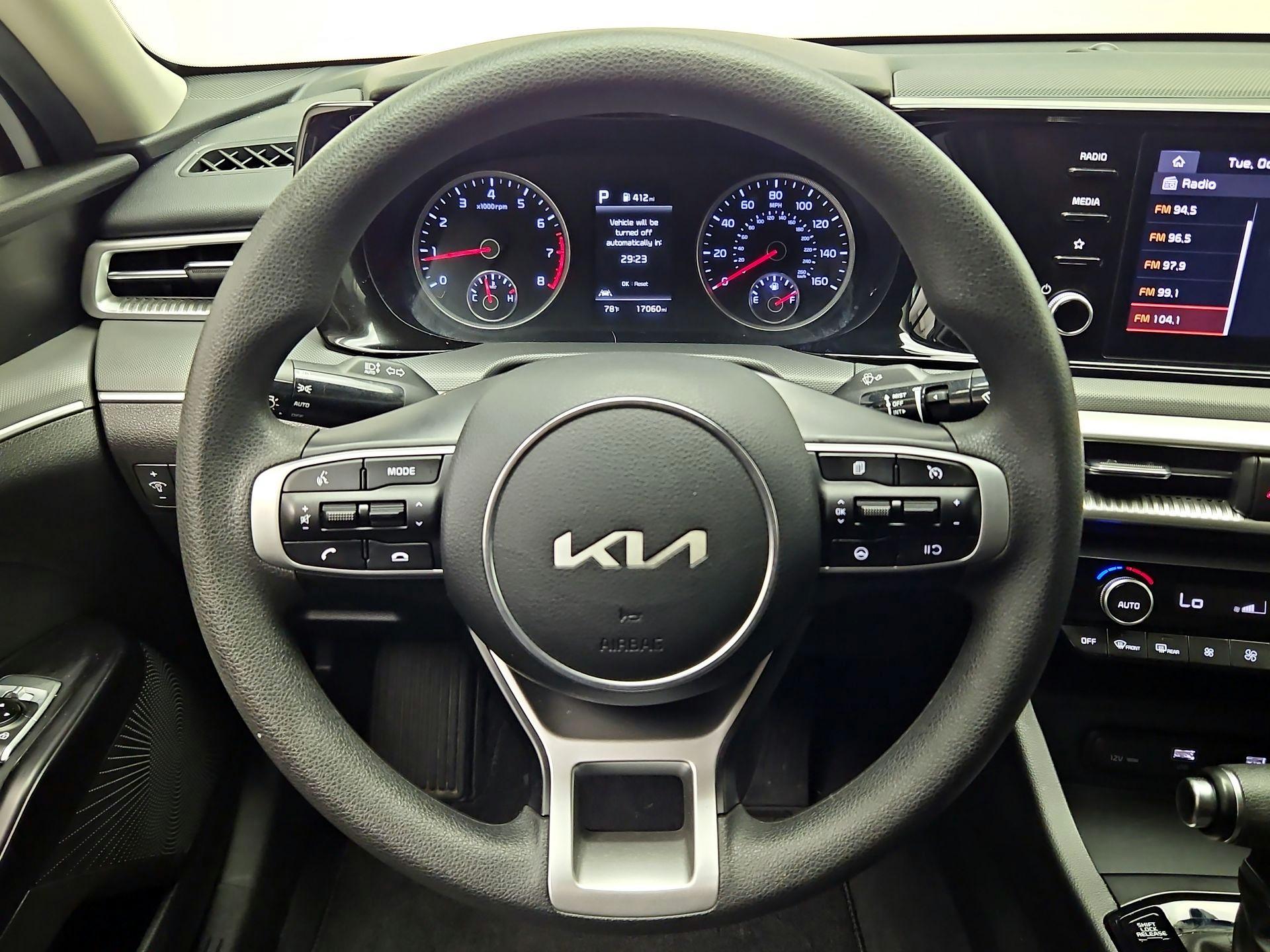Thumbnail: 2023 Kia K5 - 10