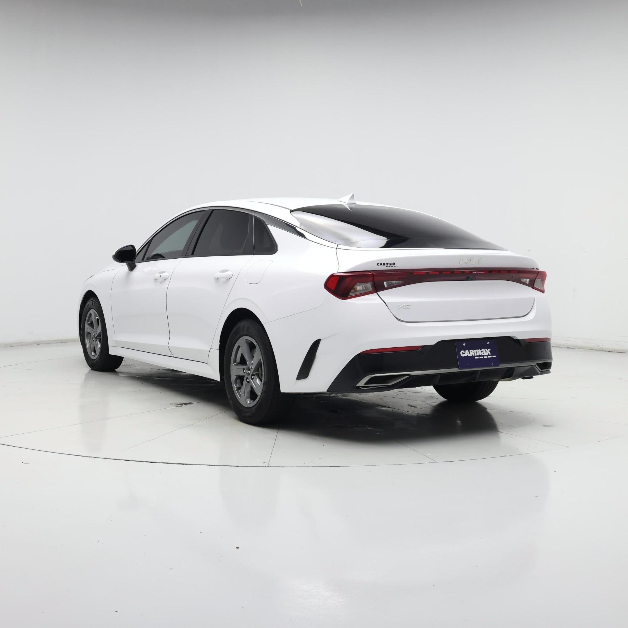 Thumbnail: 2023 Kia K5 - 2