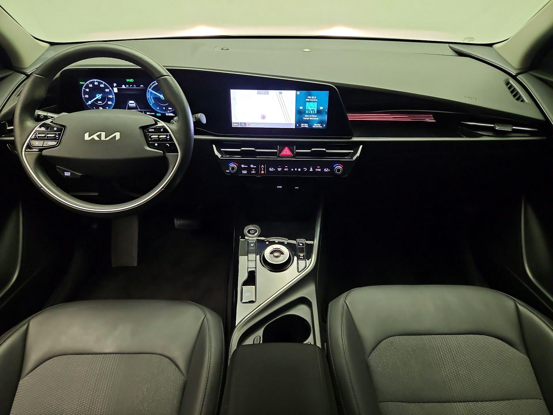 Thumbnail: 2023 Kia Niro - 9