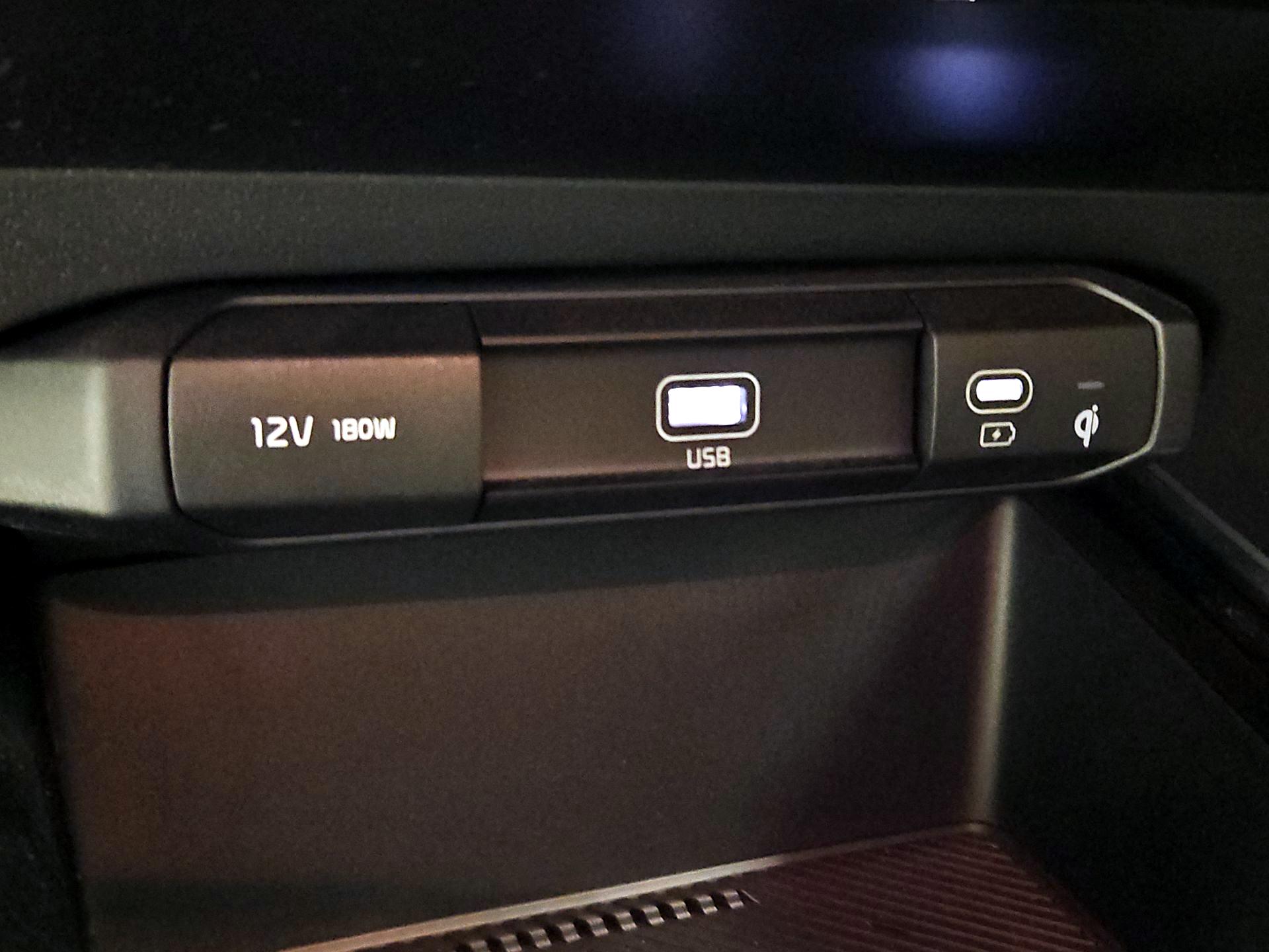 Thumbnail: 2023 Kia Niro - 19