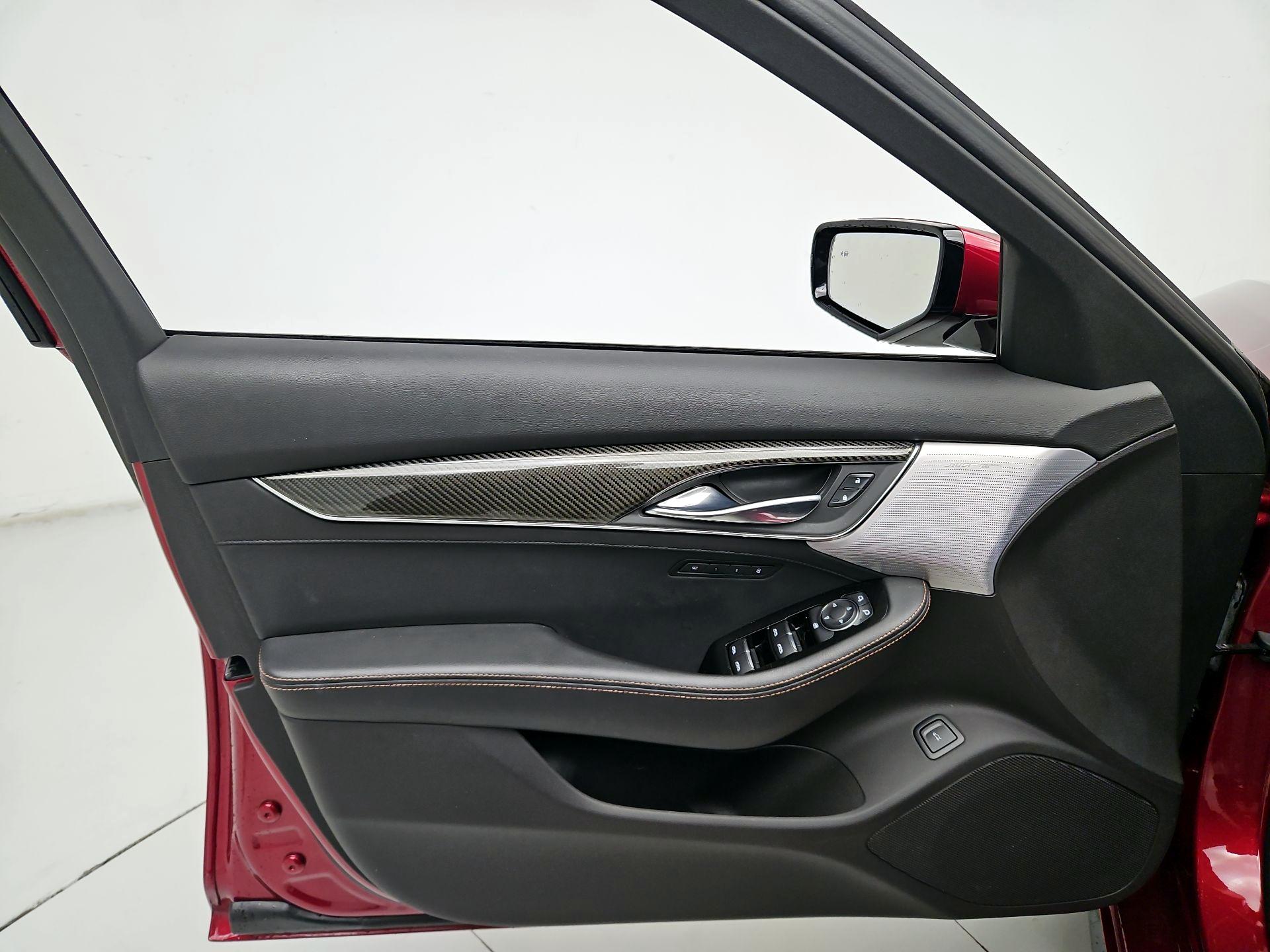 Thumbnail: 2022 Cadillac CT5 - 12