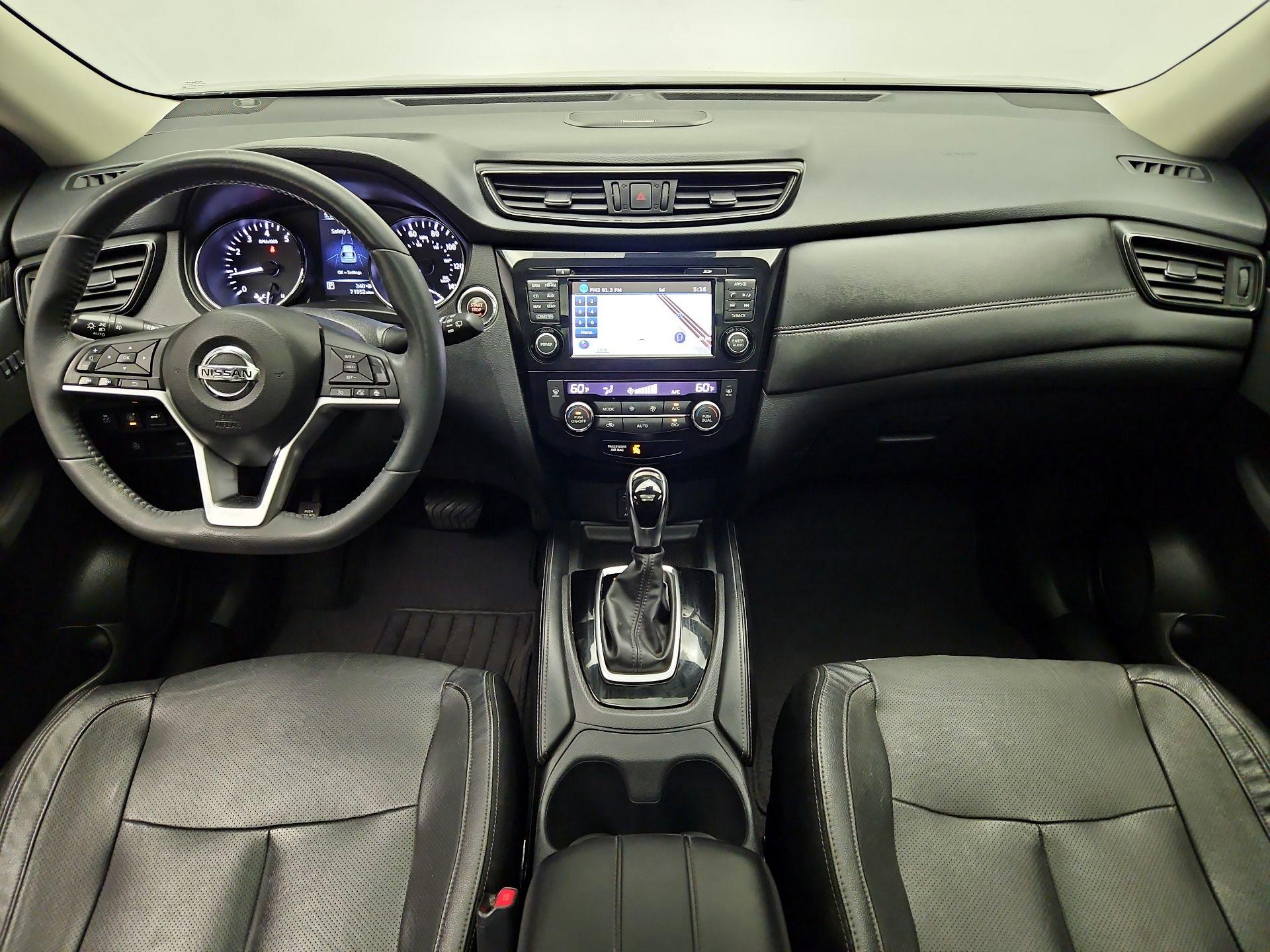 Thumbnail: 2017 Nissan Rogue - 9
