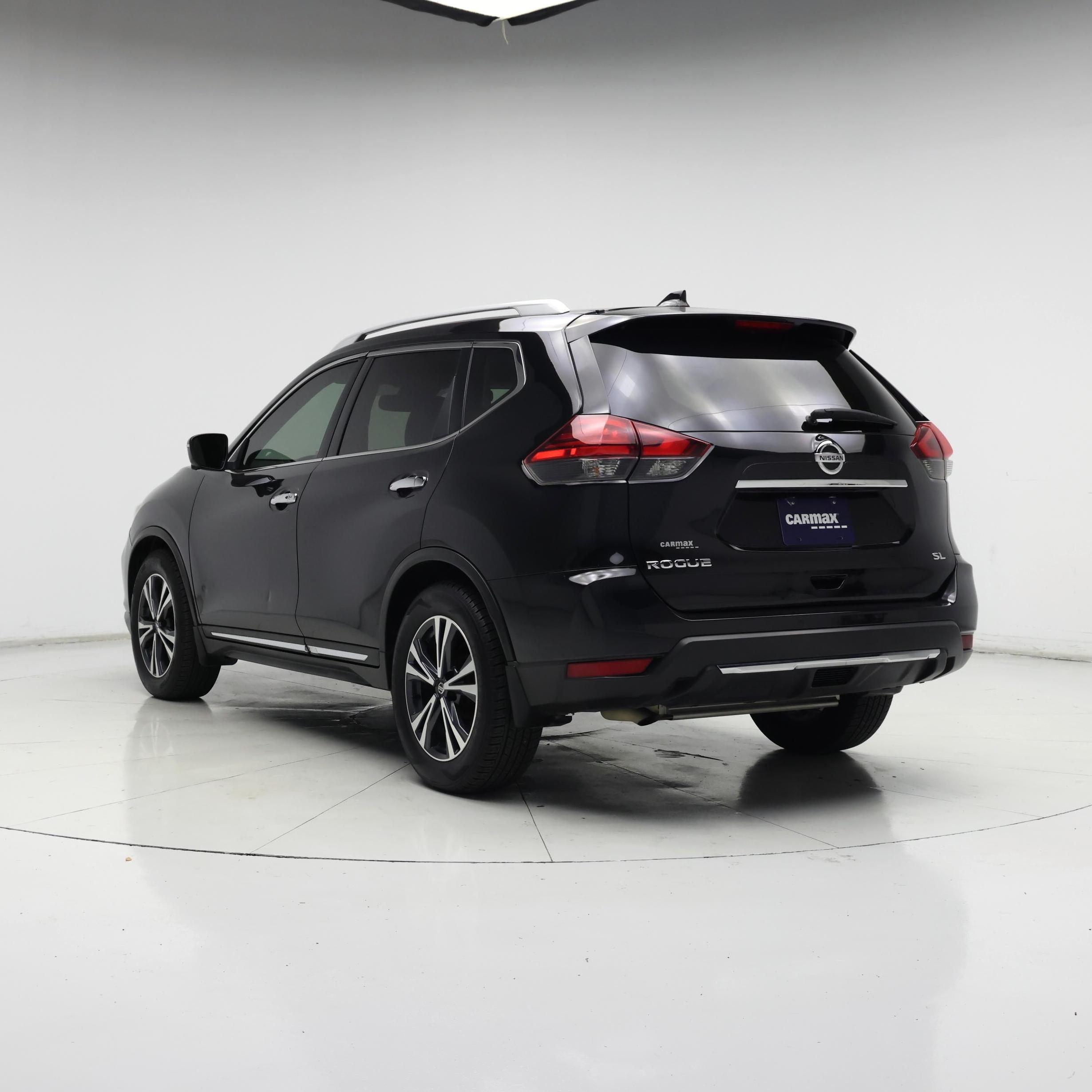 Thumbnail: 2017 Nissan Rogue - 2