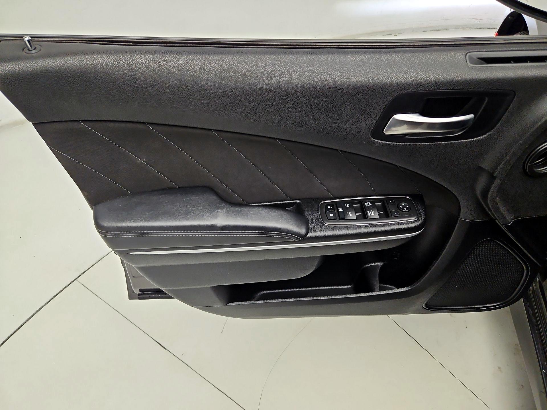 Thumbnail: 2022 Dodge Charger - 12
