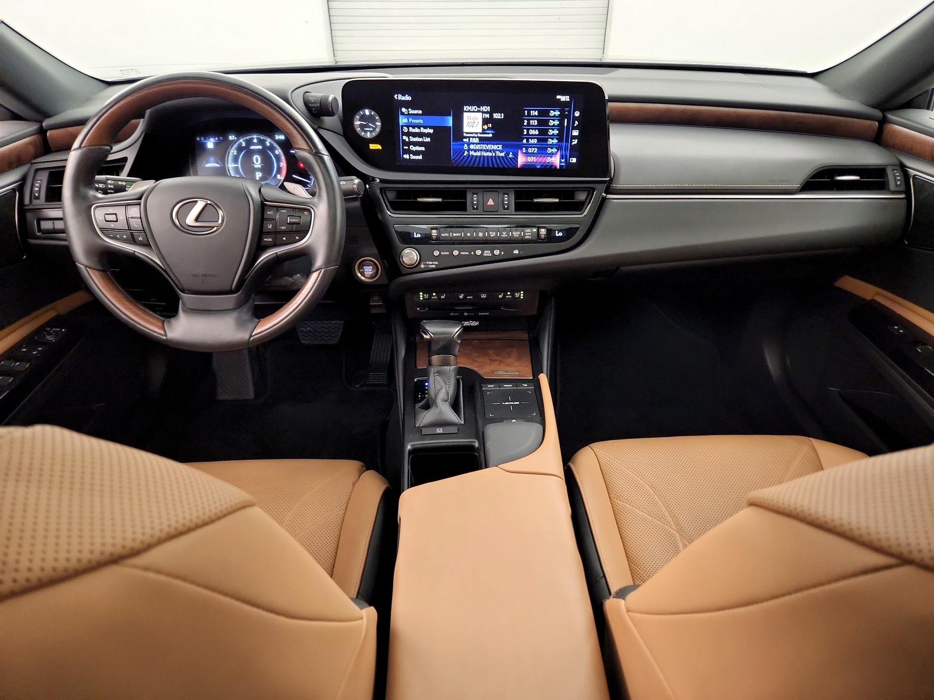 Thumbnail: 2022 Lexus ES - 9