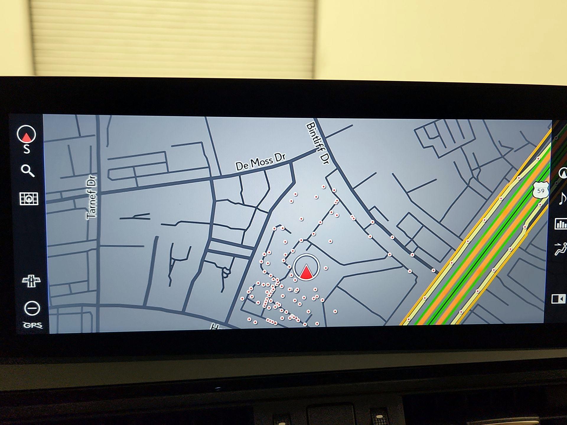 Thumbnail: 2022 Lexus ES - 14