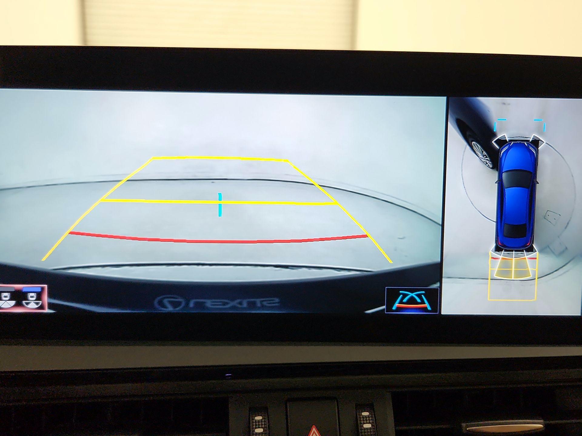 Thumbnail: 2022 Lexus ES - 15