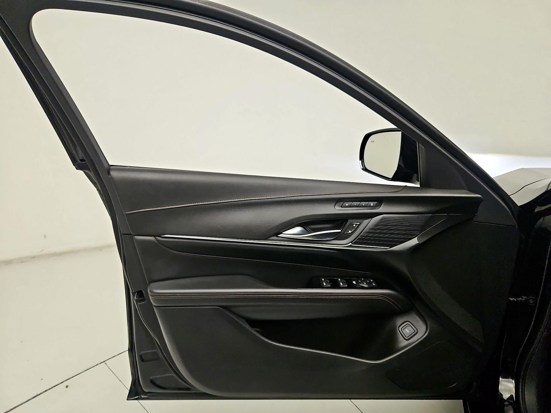 Thumbnail: 2023 Cadillac CT4 - 12