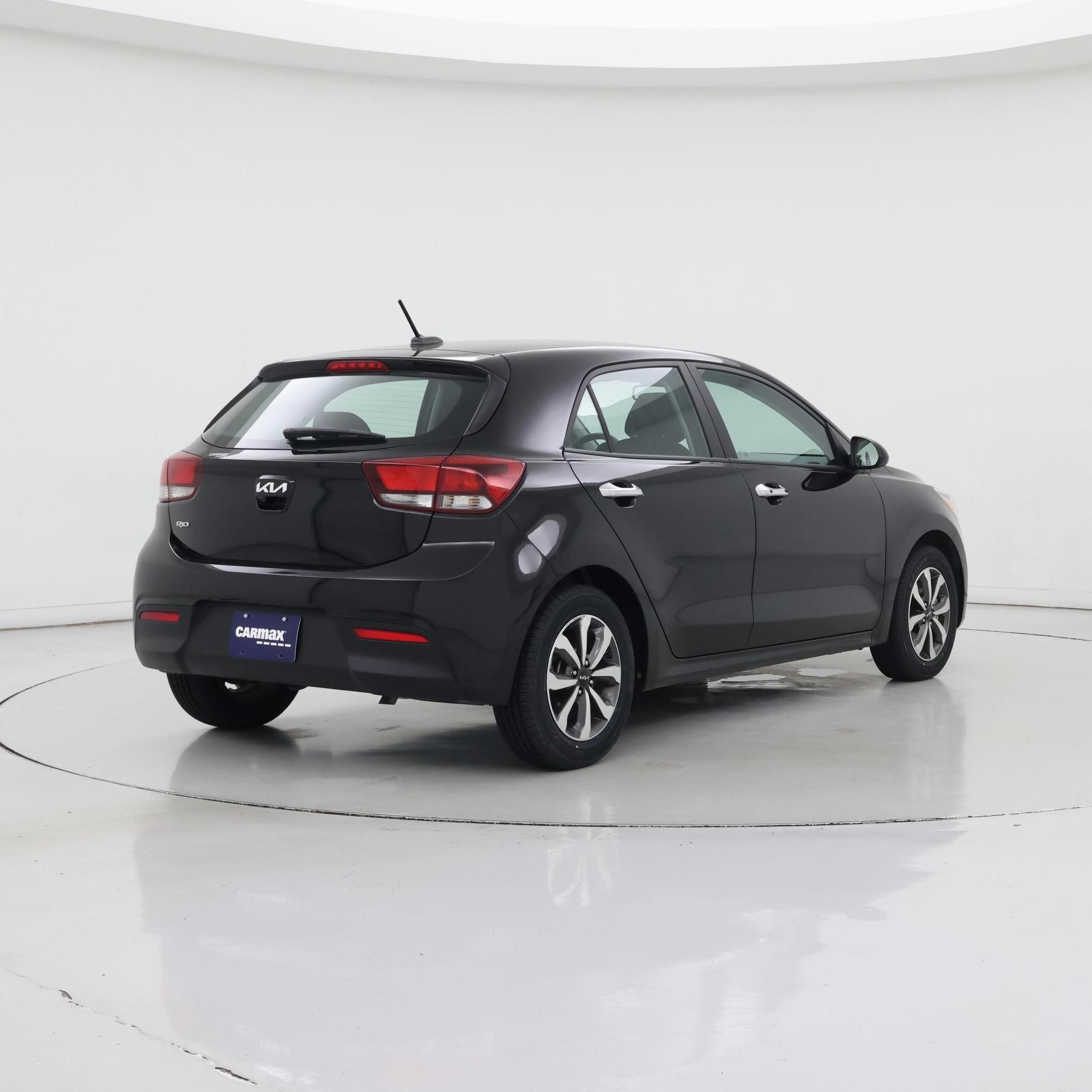 Thumbnail: 2022 Kia Rio5 - 8