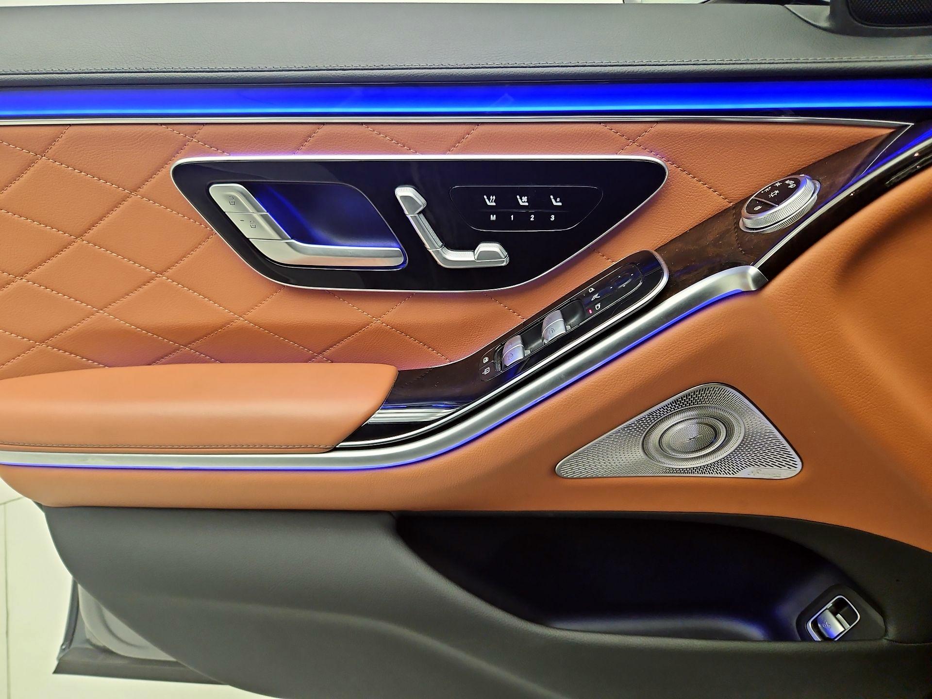 Thumbnail: 2021 Mercedes-Benz S-Class - 12
