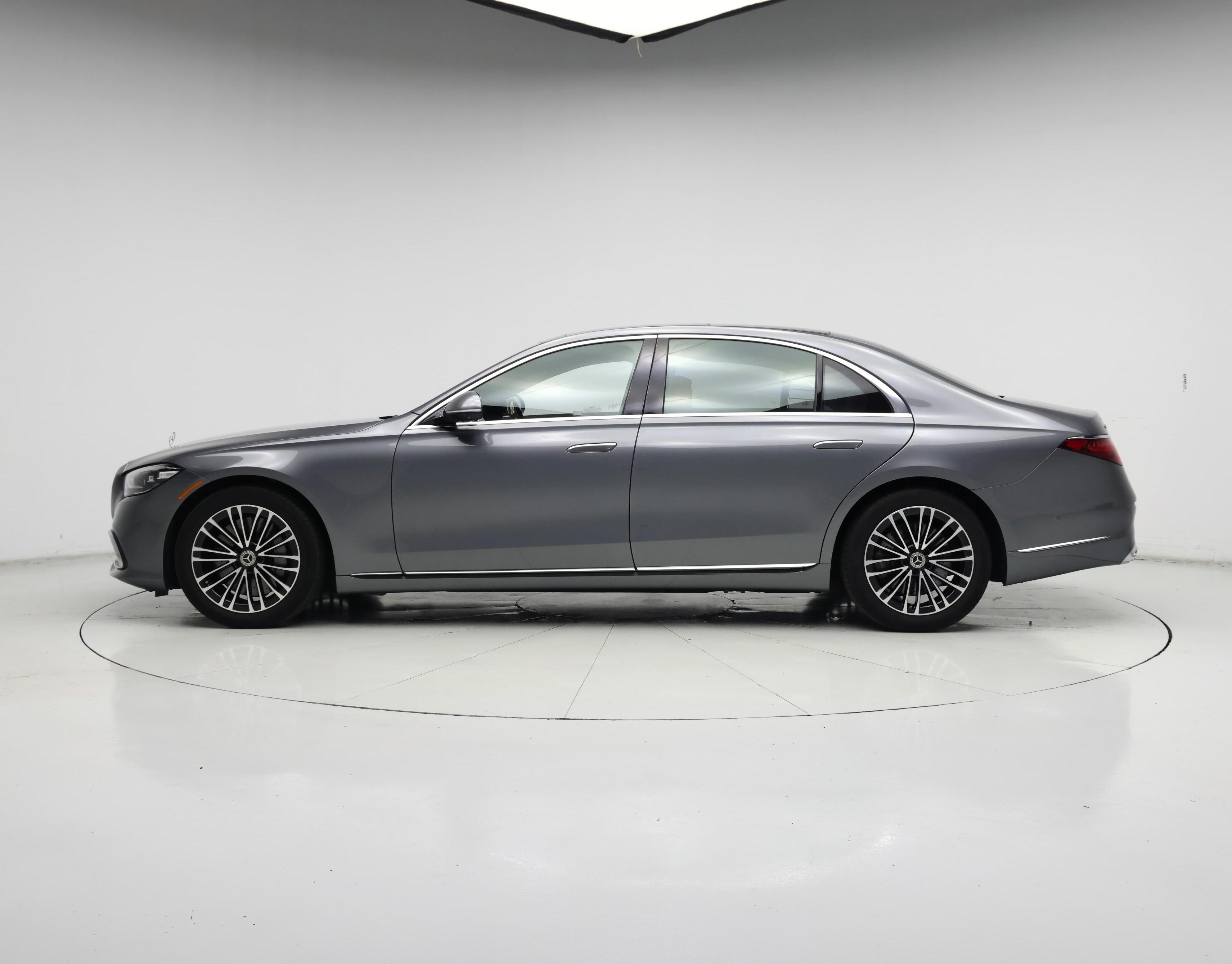Thumbnail: 2021 Mercedes-Benz S-Class - 3
