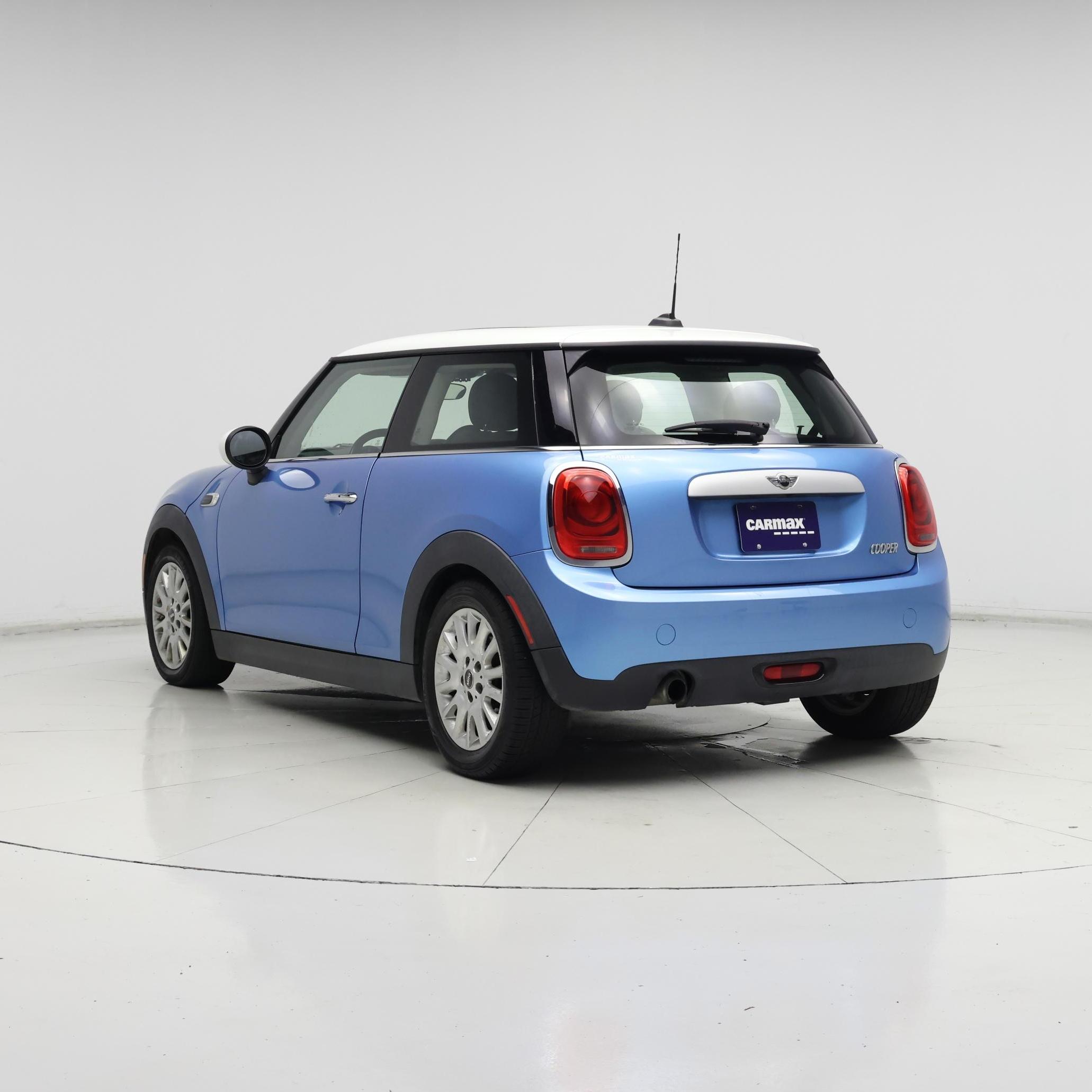 Thumbnail: 2015 MINI Cooper Hardtop - 2