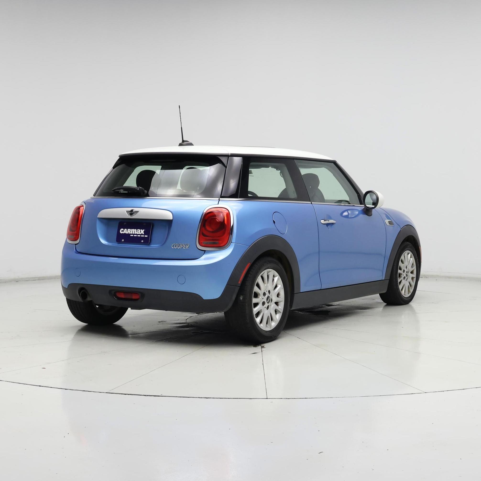 Thumbnail: 2015 MINI Cooper Hardtop - 8