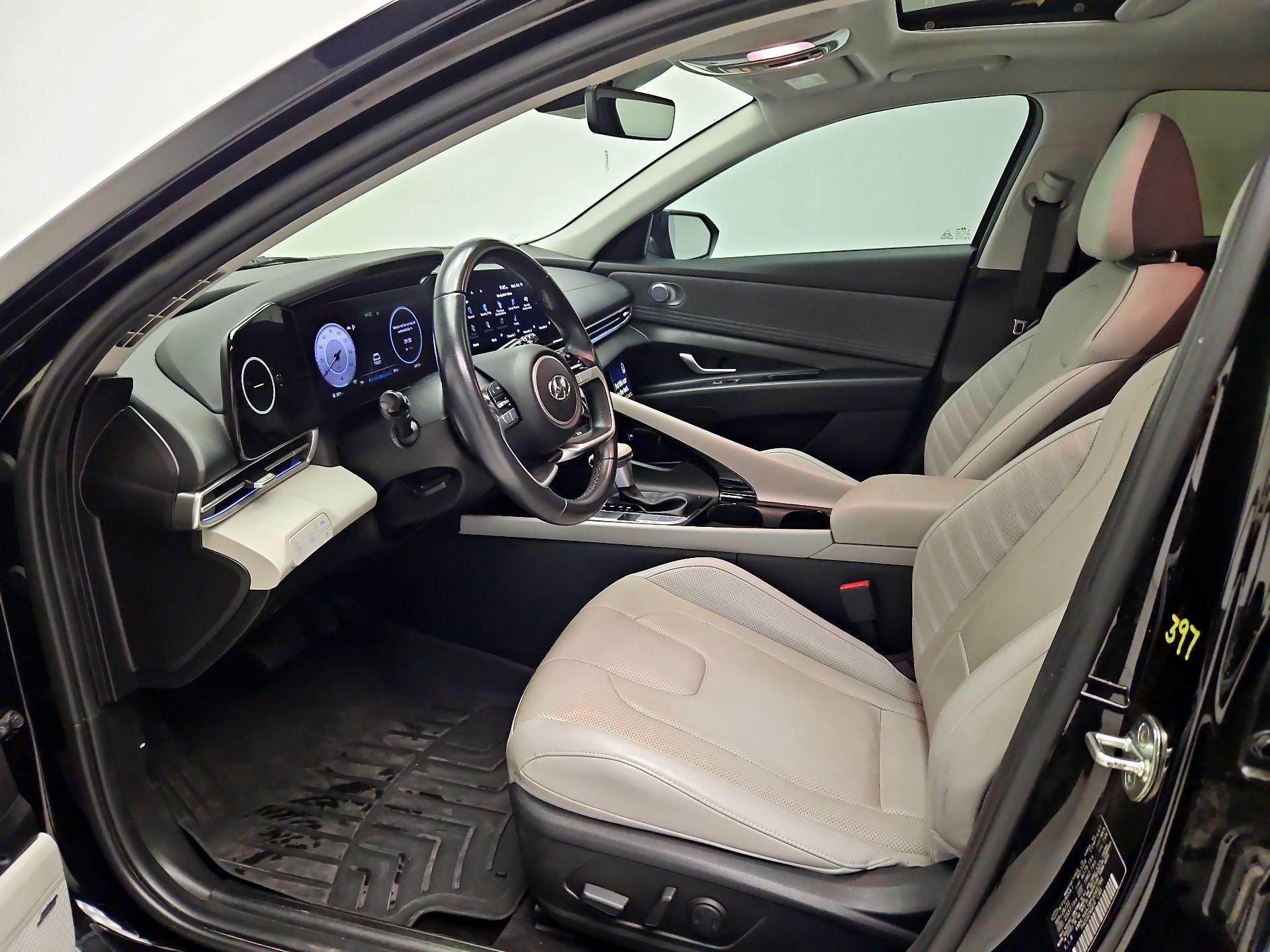Thumbnail: 2023 Hyundai Elantra - 11