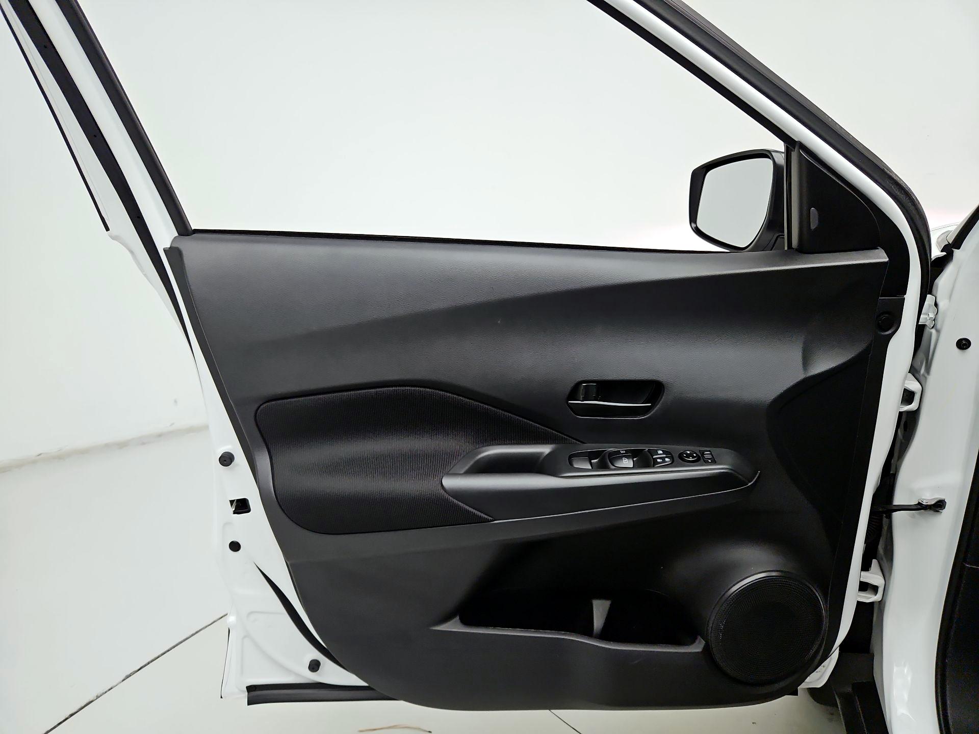 Thumbnail: 2024 Nissan Kicks - 12