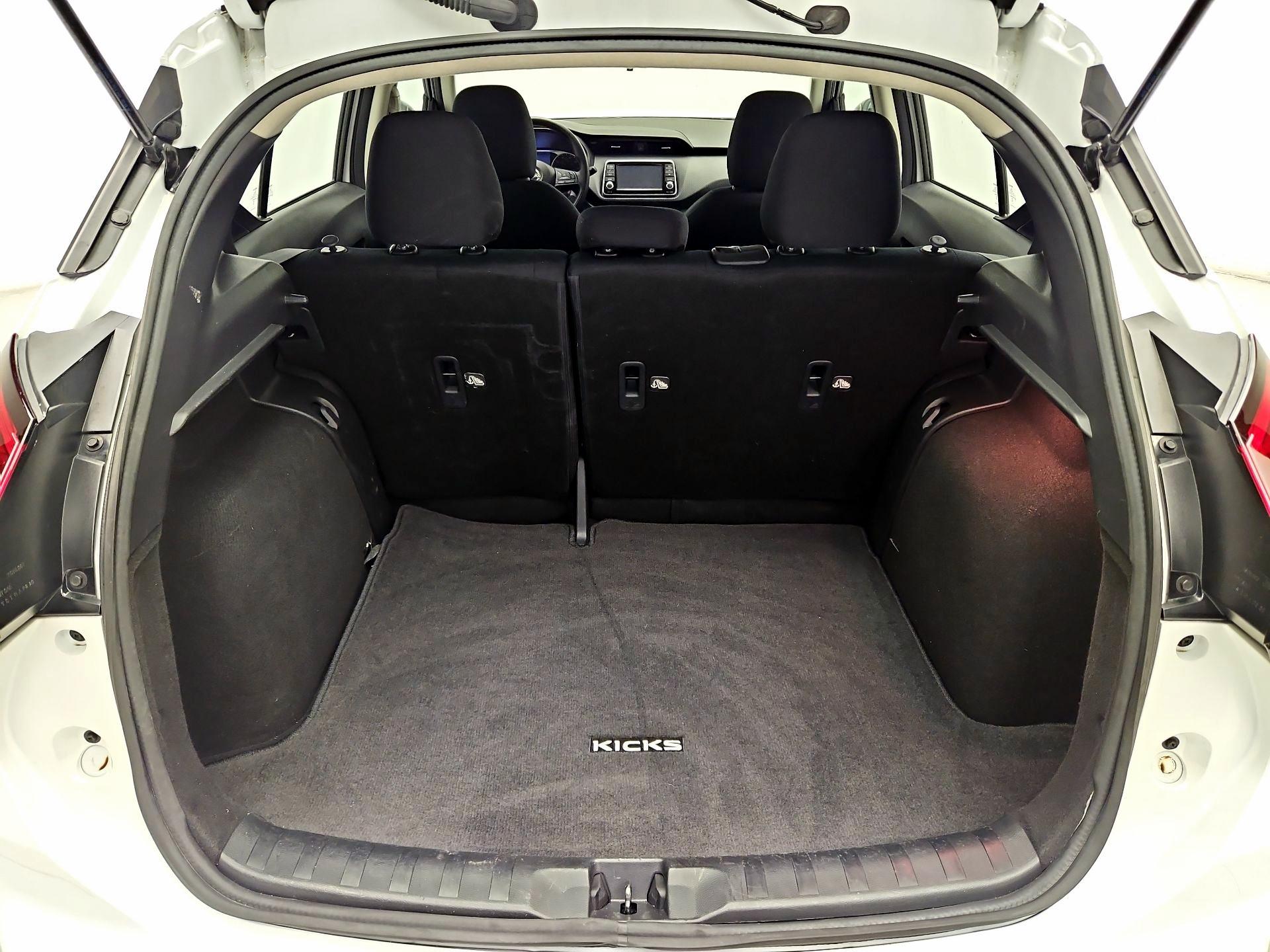 Thumbnail: 2024 Nissan Kicks - 18