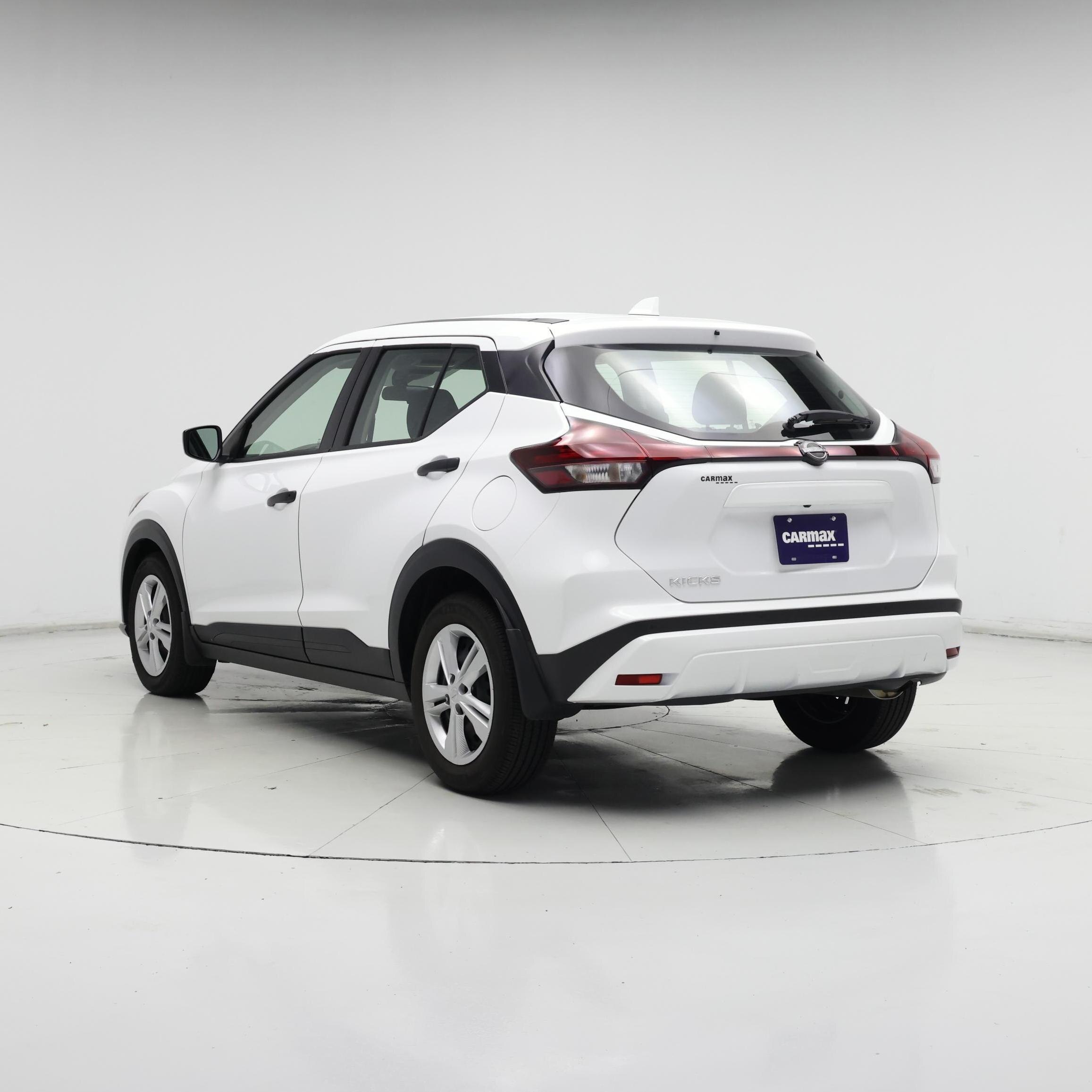 Thumbnail: 2024 Nissan Kicks - 2