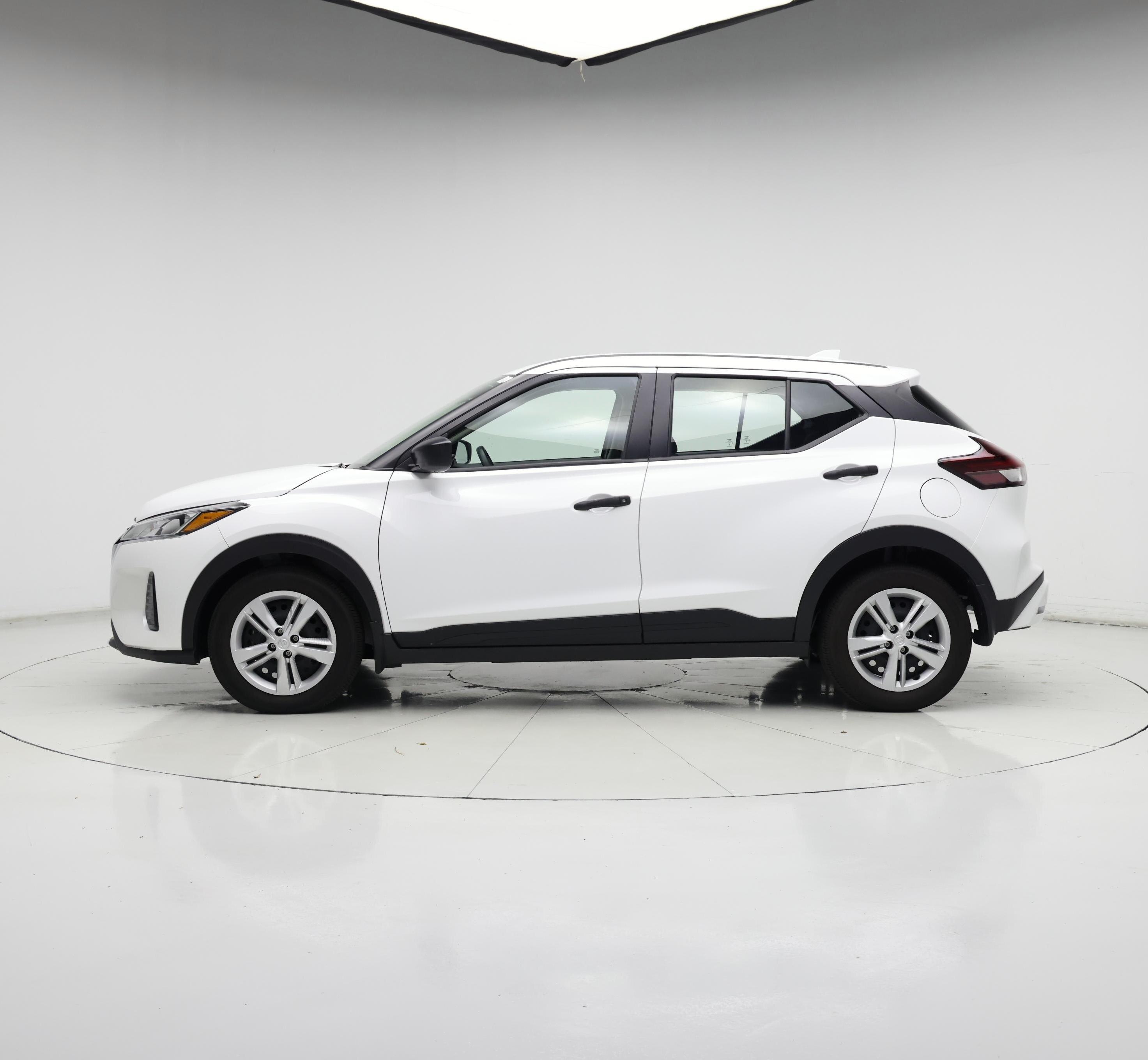 Thumbnail: 2024 Nissan Kicks - 3