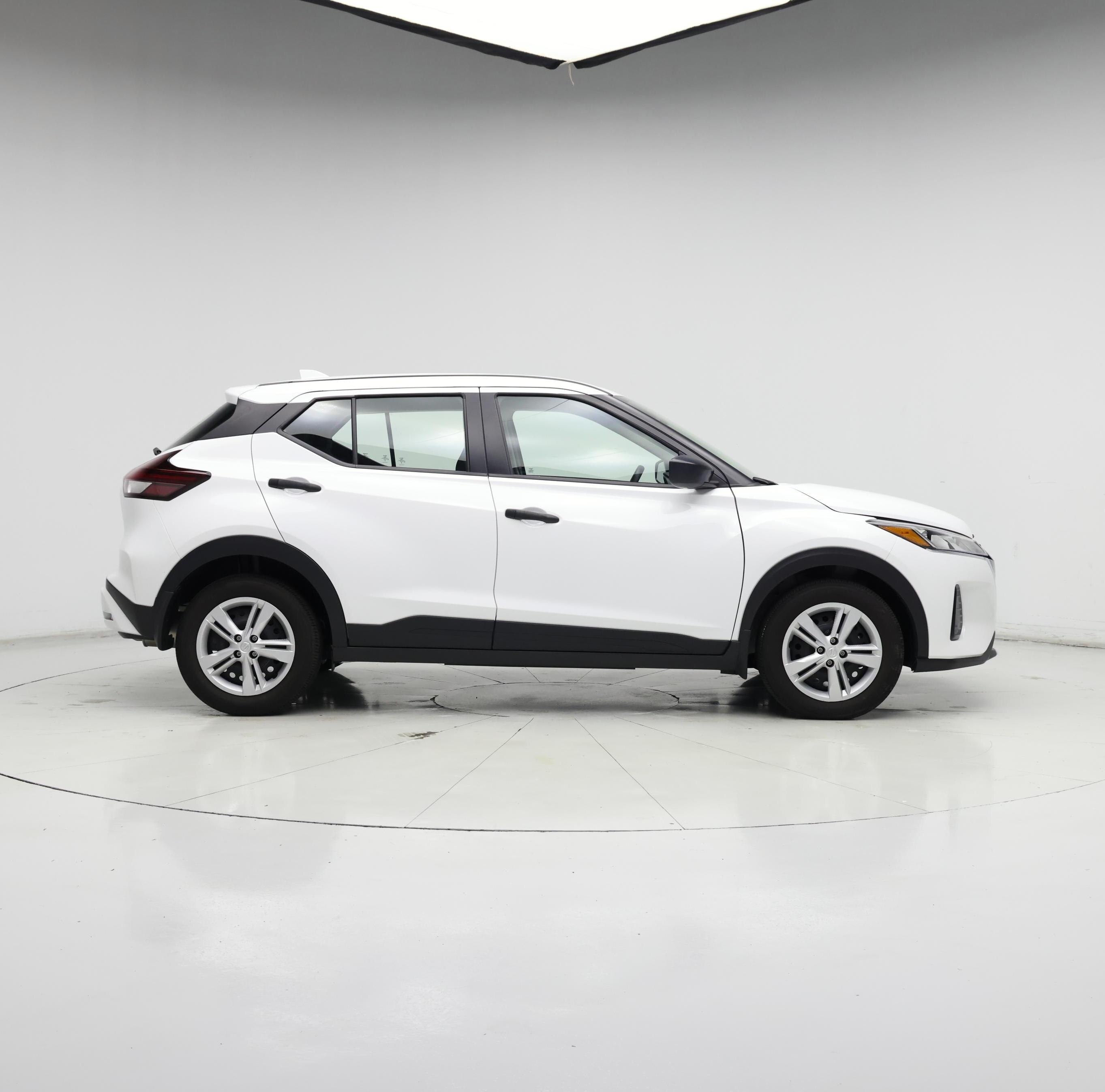 Thumbnail: 2024 Nissan Kicks - 7