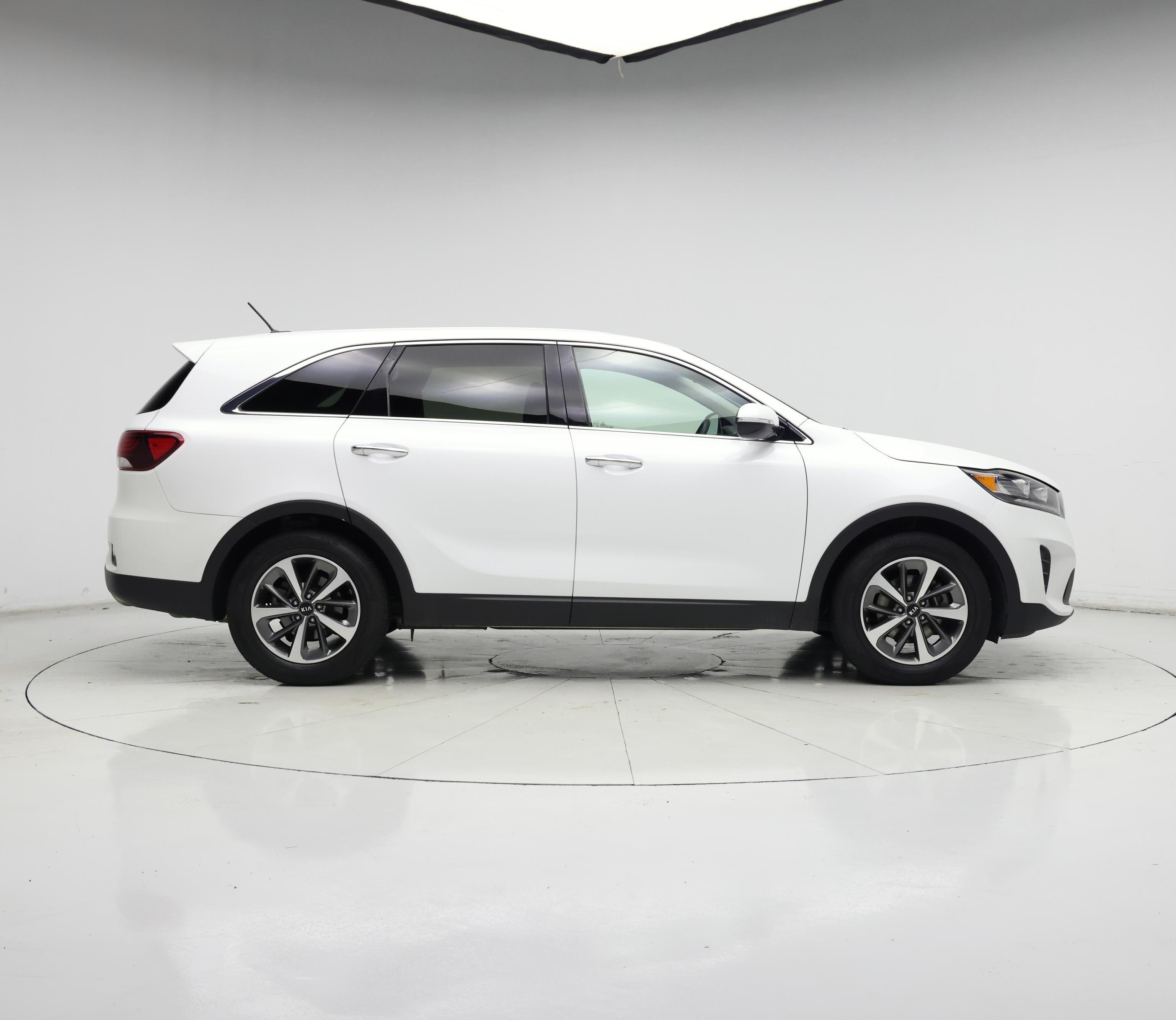 Thumbnail: 2020 Kia Sorento - 7