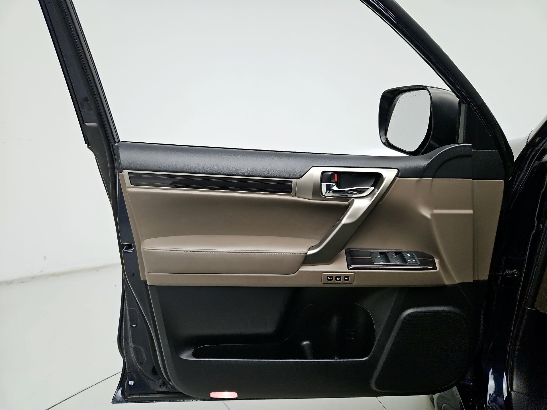 Thumbnail: 2020 Lexus GX - 12
