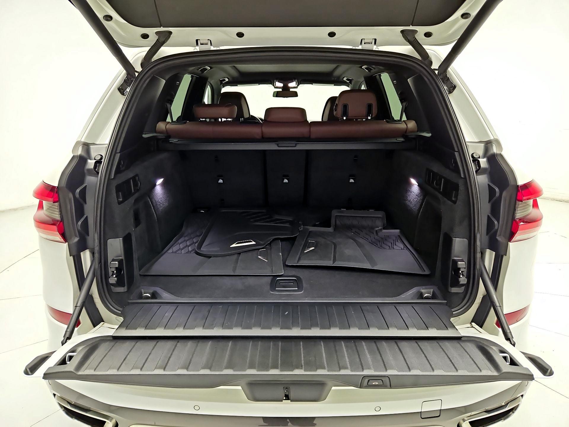 Thumbnail: 2020 BMW X5 - 18