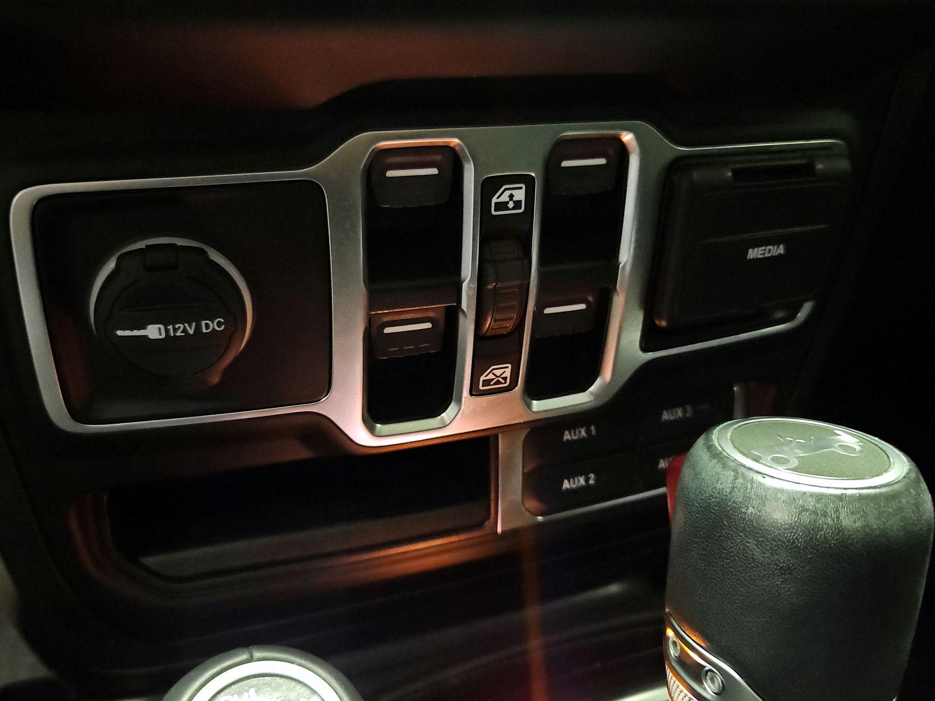 Thumbnail: 2020 Jeep Wrangler - 19