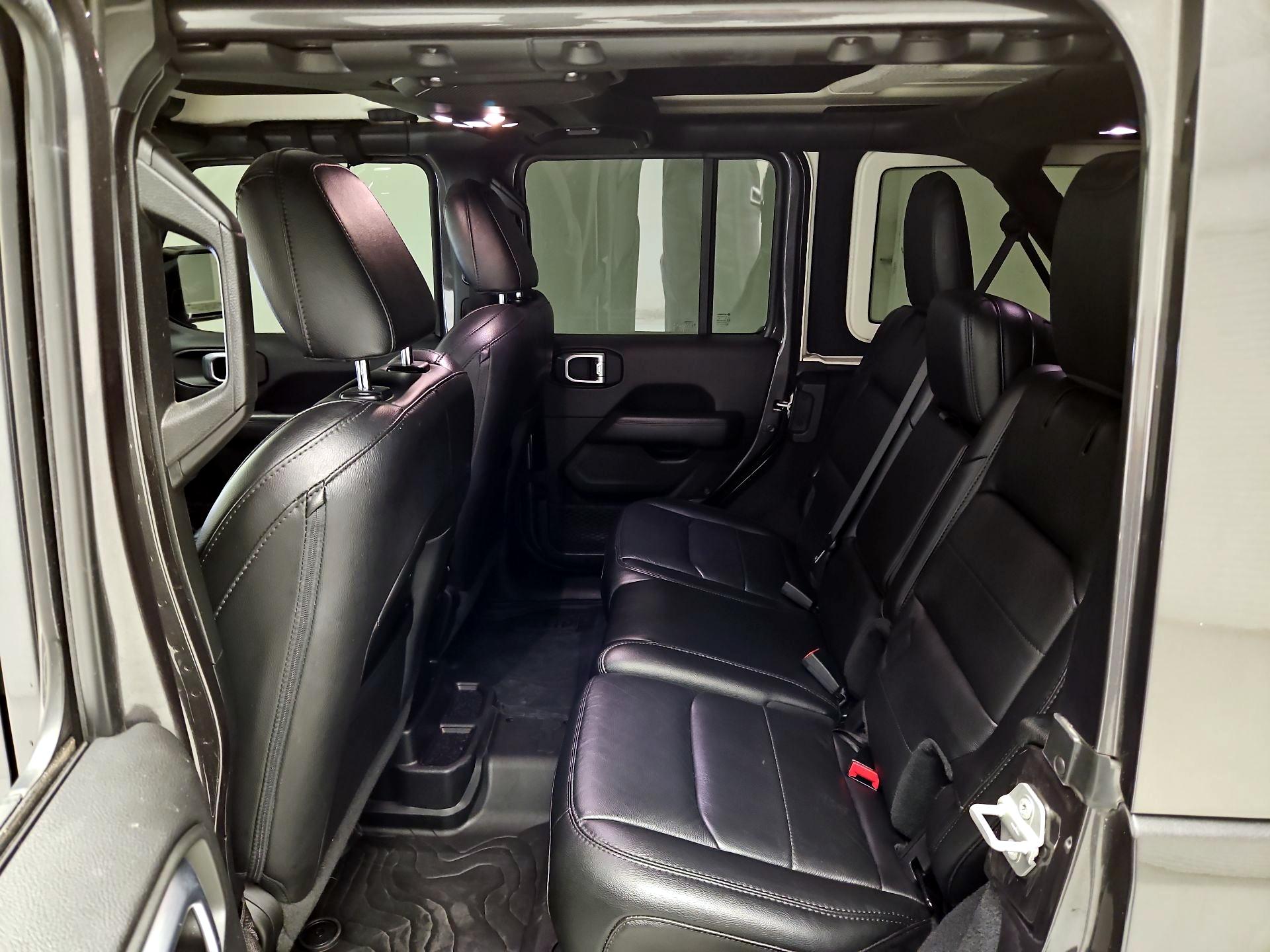 Thumbnail: 2020 Jeep Wrangler - 20