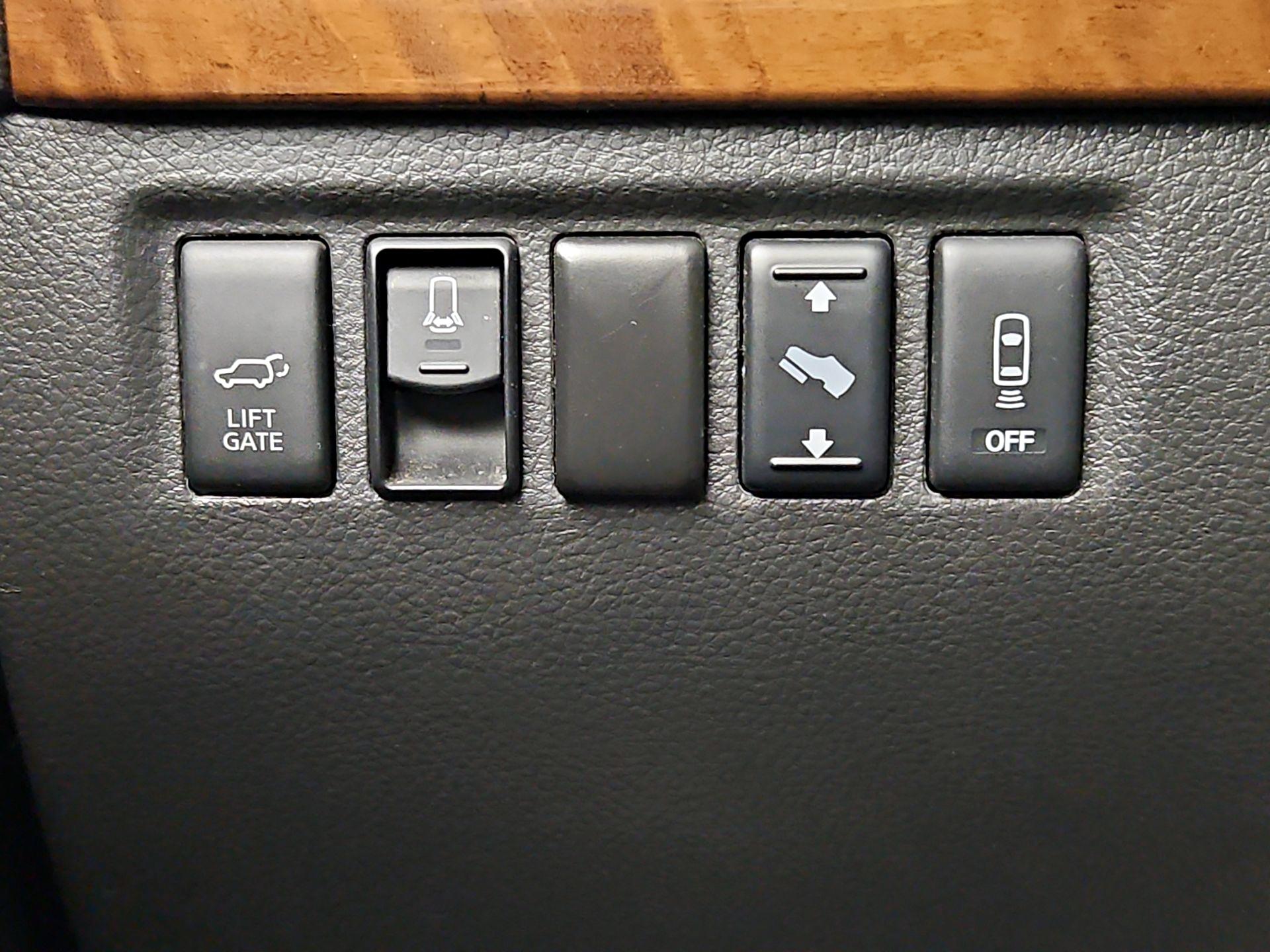 Thumbnail: 2015 Nissan Armada - 13