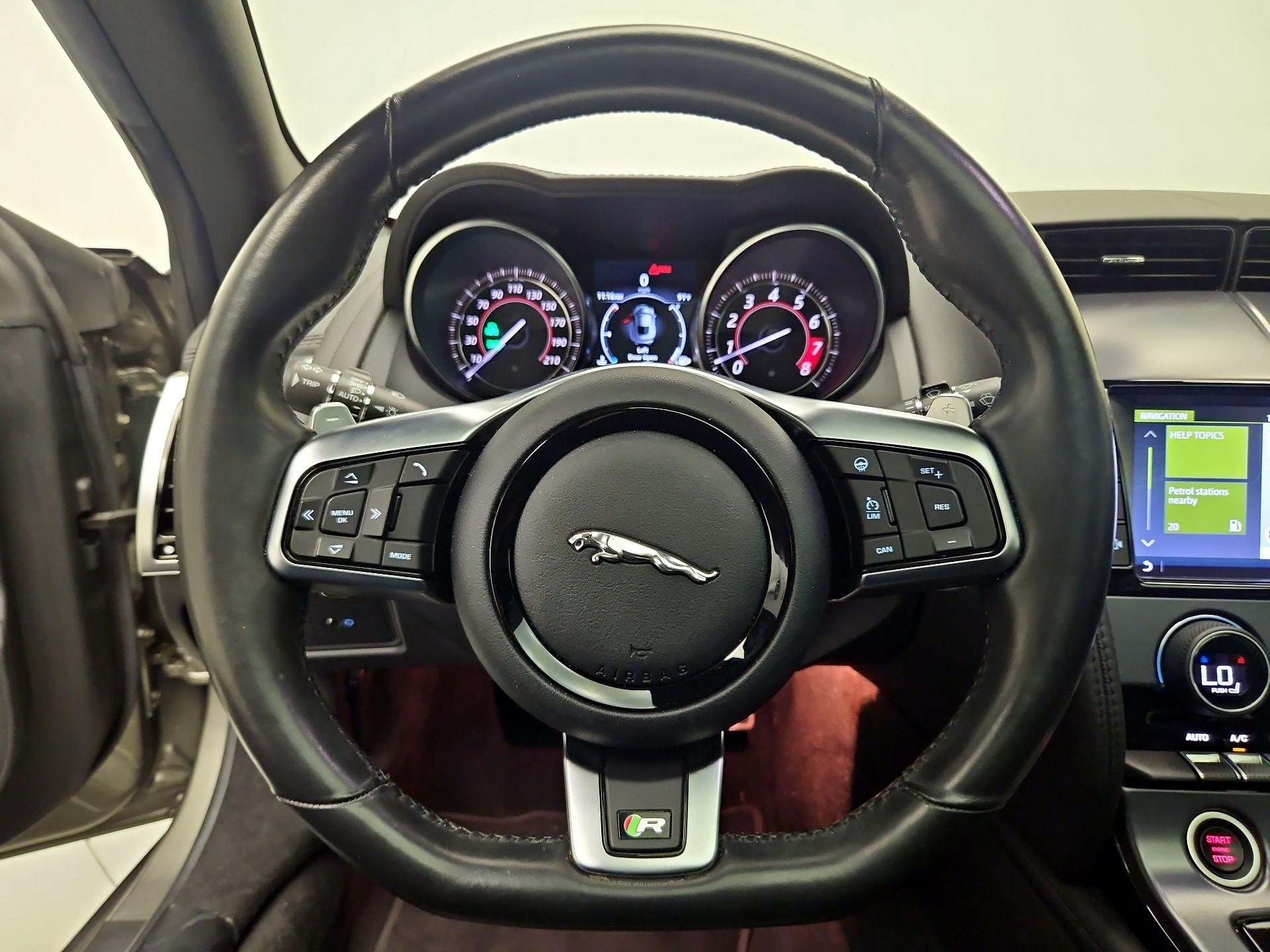 Thumbnail: 2018 Jaguar F-Type - 10