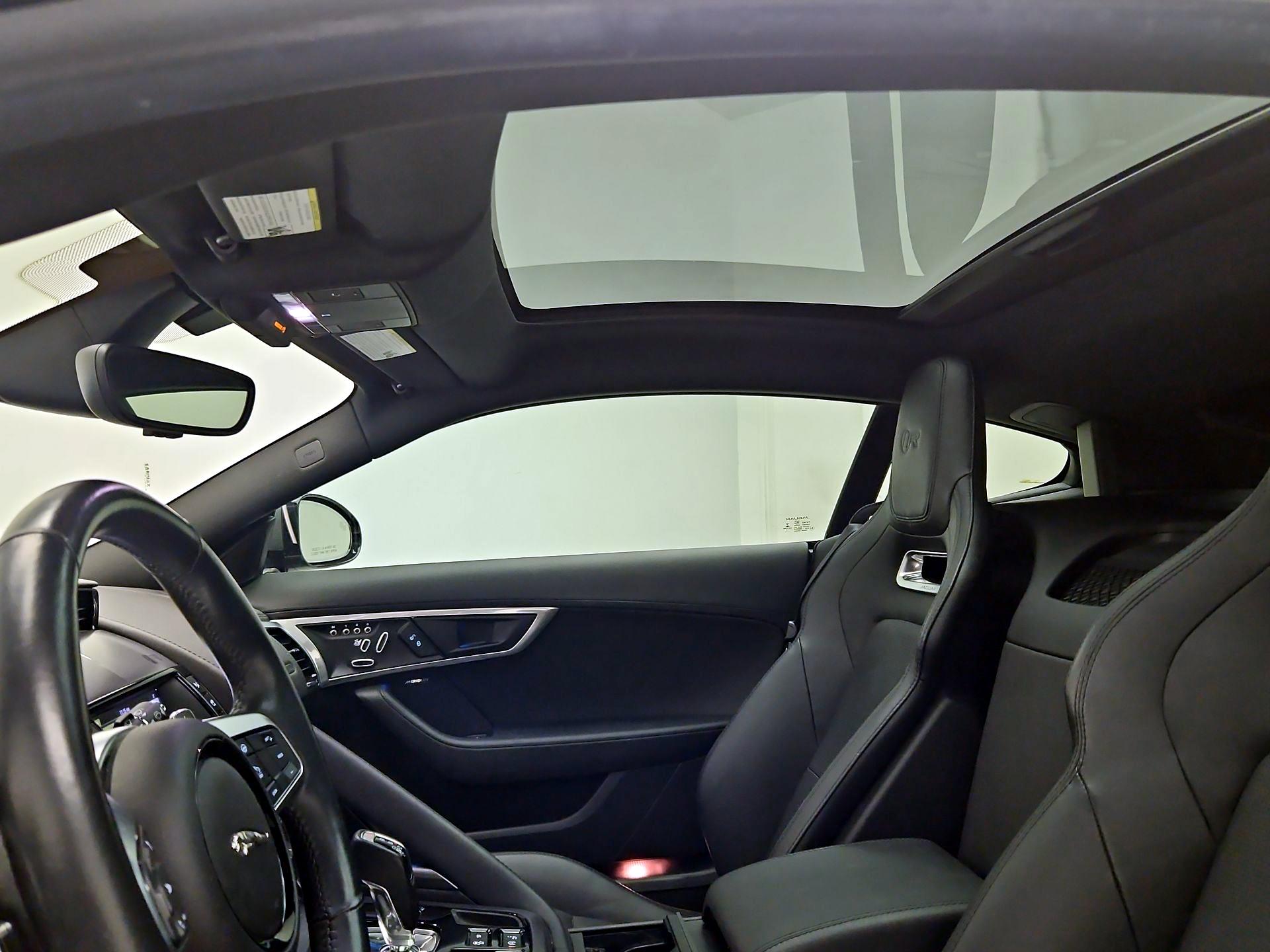 Thumbnail: 2018 Jaguar F-Type - 19